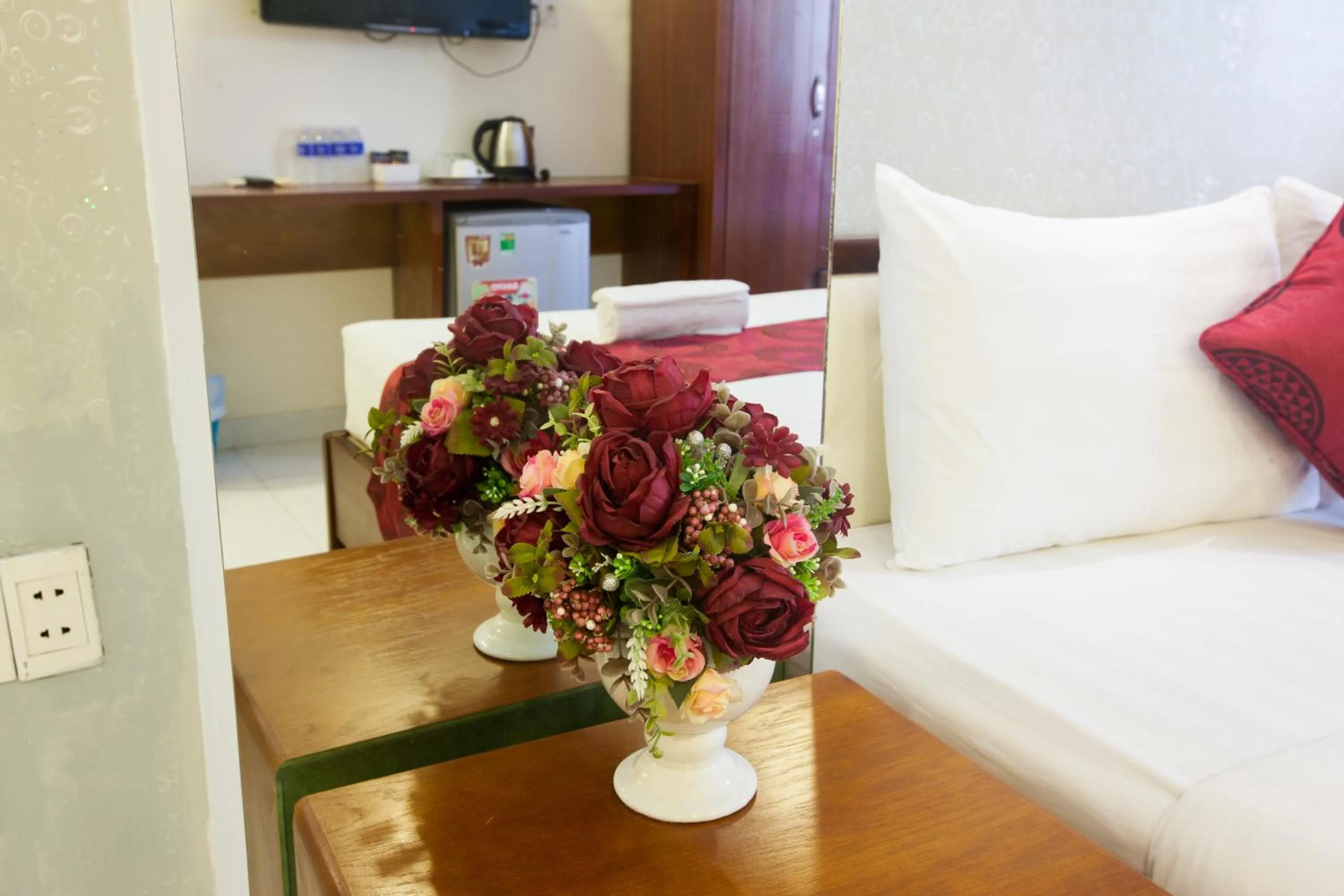 Sunset, Bed in Ailen Garden 2 Hotel