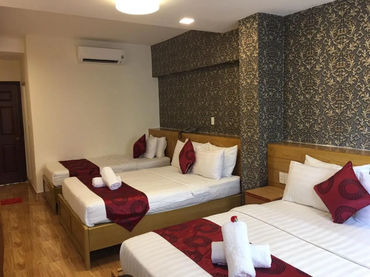 Photo of the whole room, Bed in Ailen Garden 2 Hotel