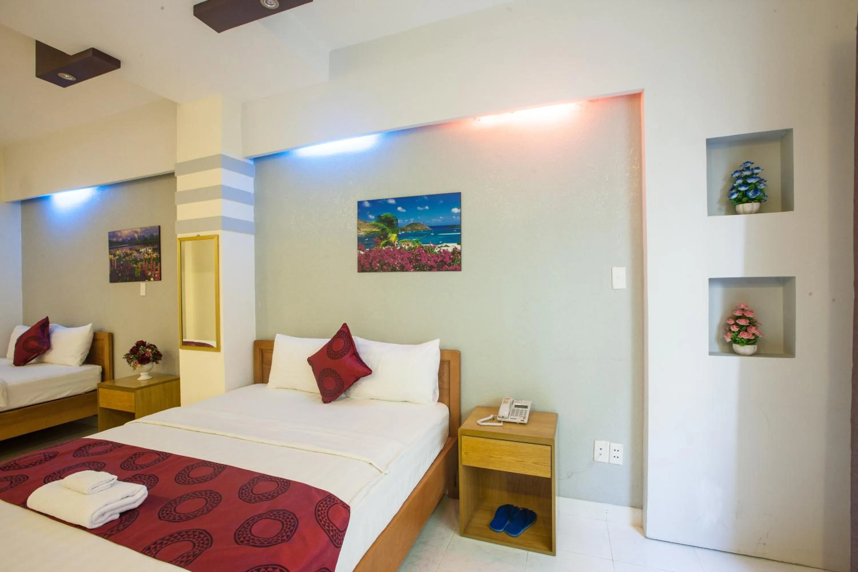 Decorative detail, Bed in Ailen Garden 2 Hotel