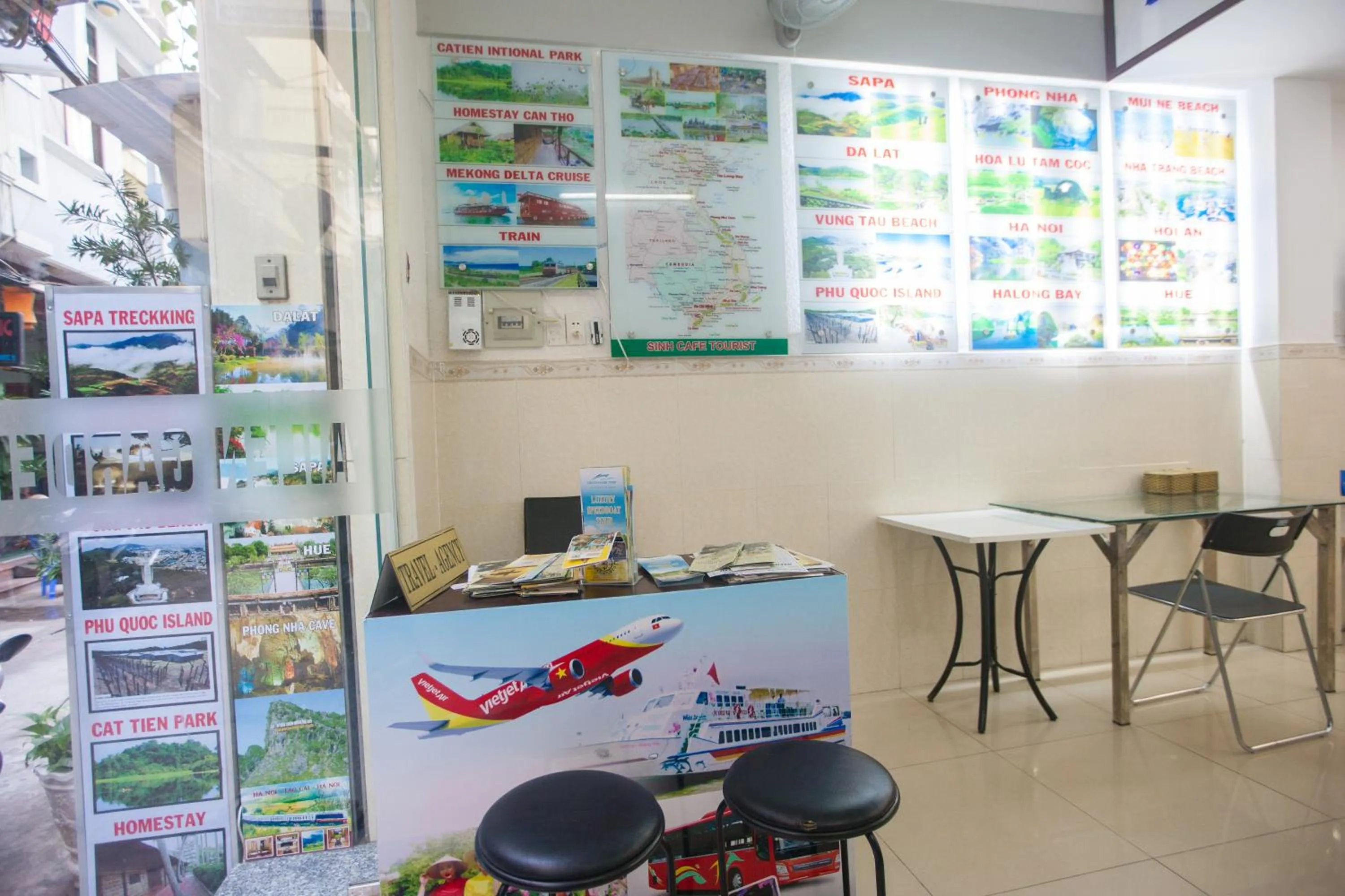 Facade/entrance in Ailen Garden 2 Hotel