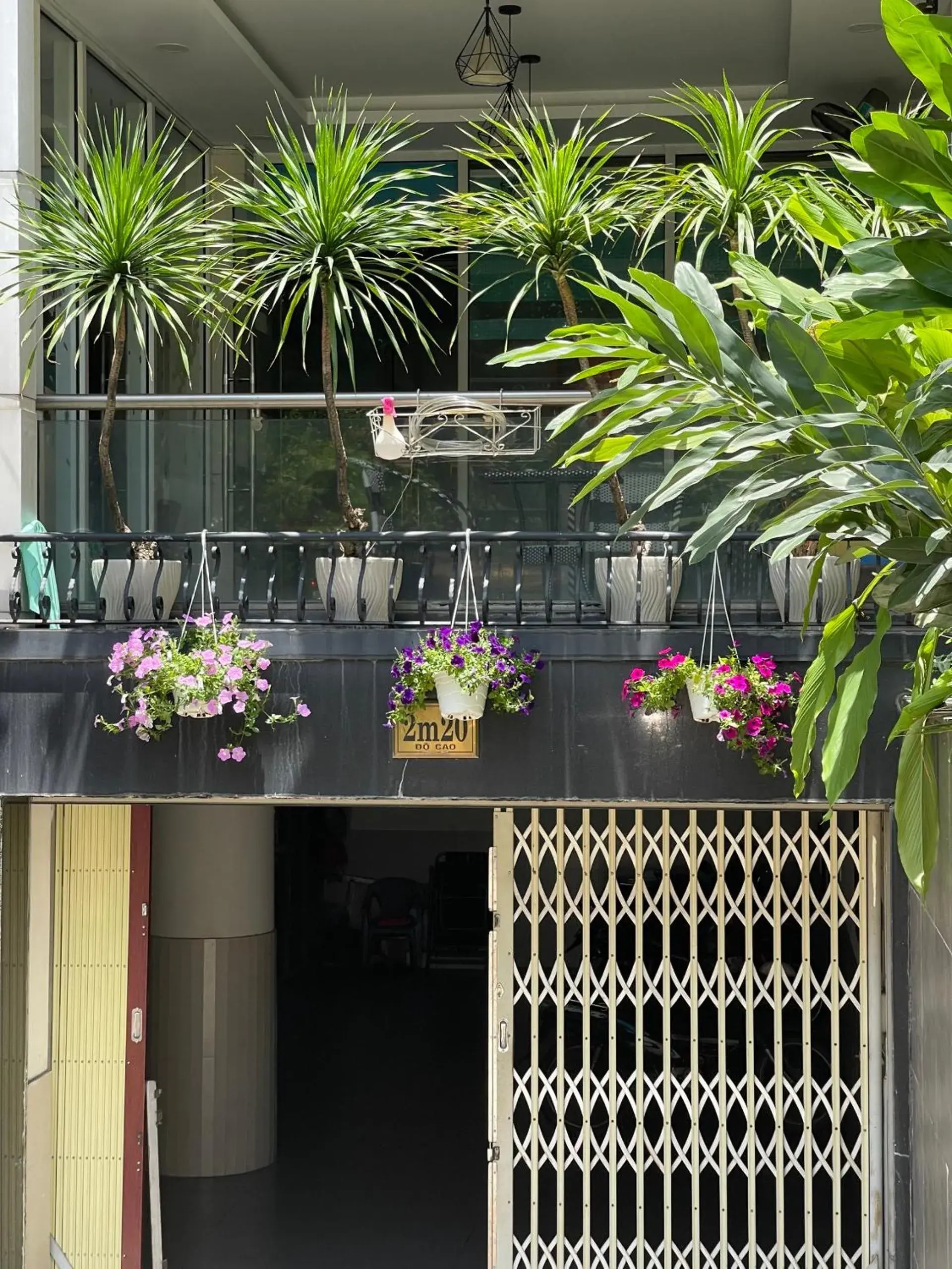 Property building in Quang Hoa Airport Hotel Property building in Quang Hoa Airport Hotel