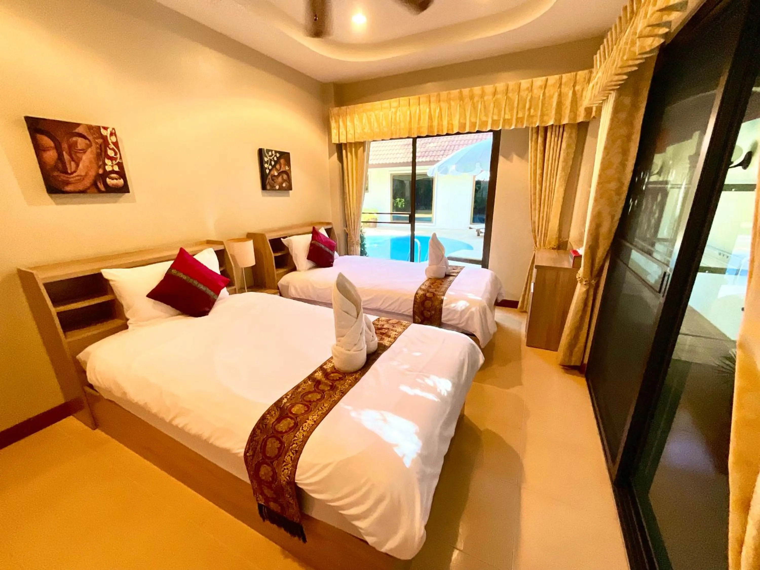 Coconut Paradise Holiday Villas