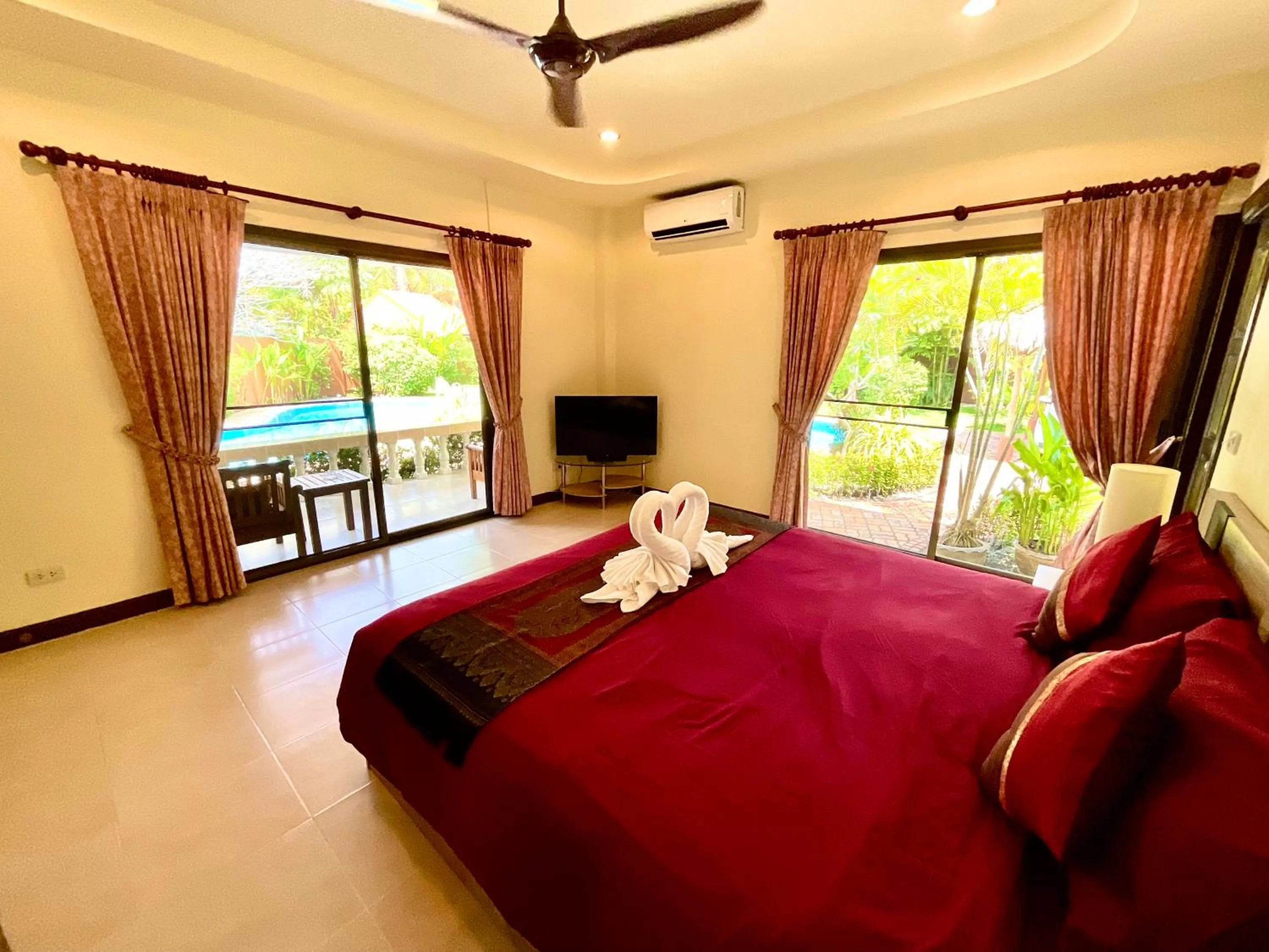 Coconut Paradise Holiday Villas