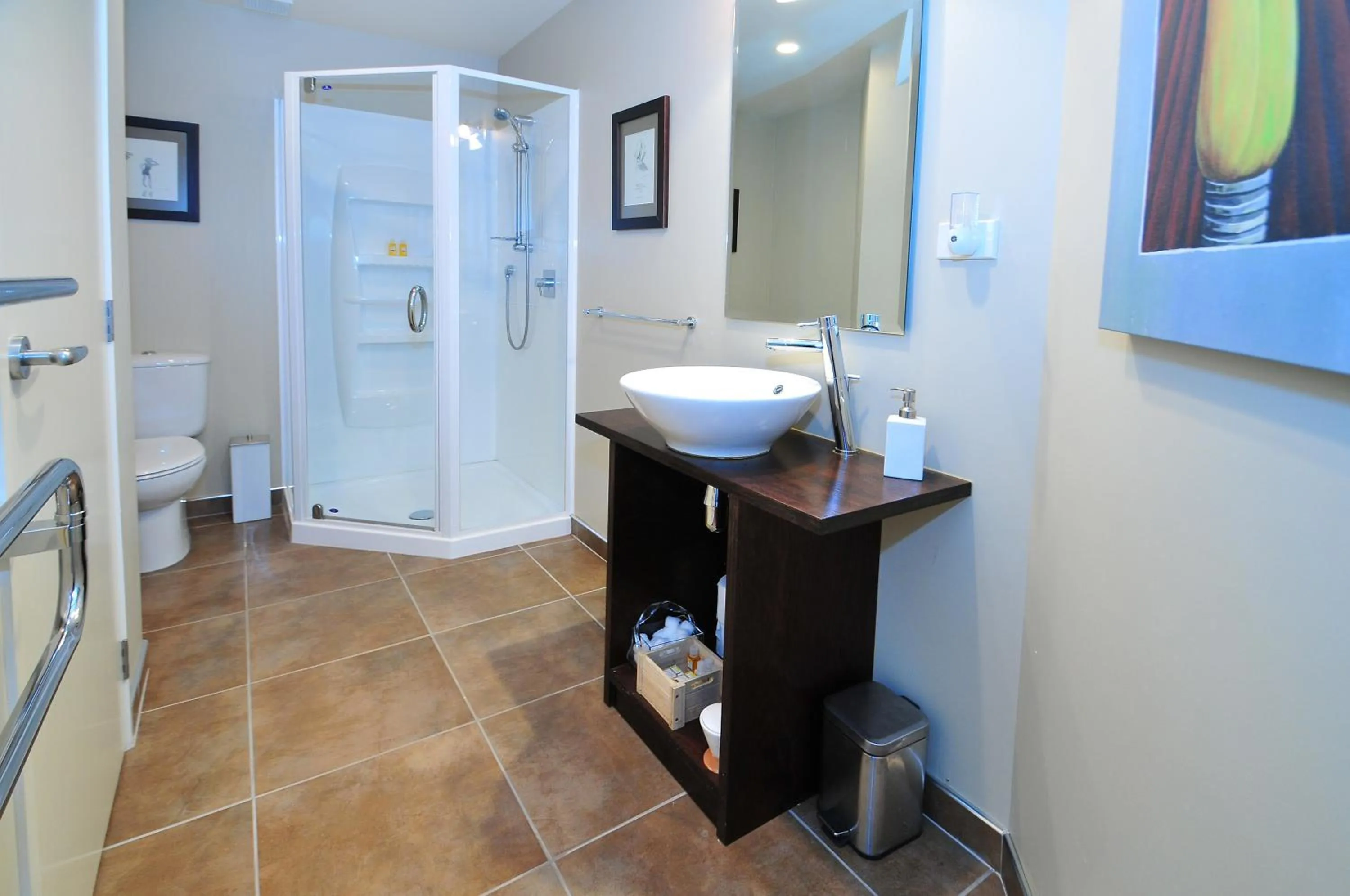 Shower in Tahi Lodge - Matakana Coast