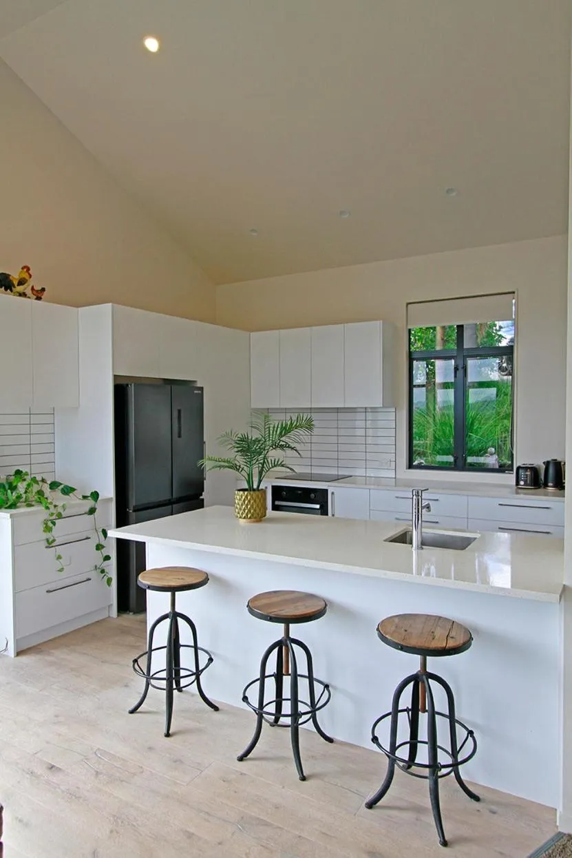 kitchen in Tahi Lodge - Matakana Coast