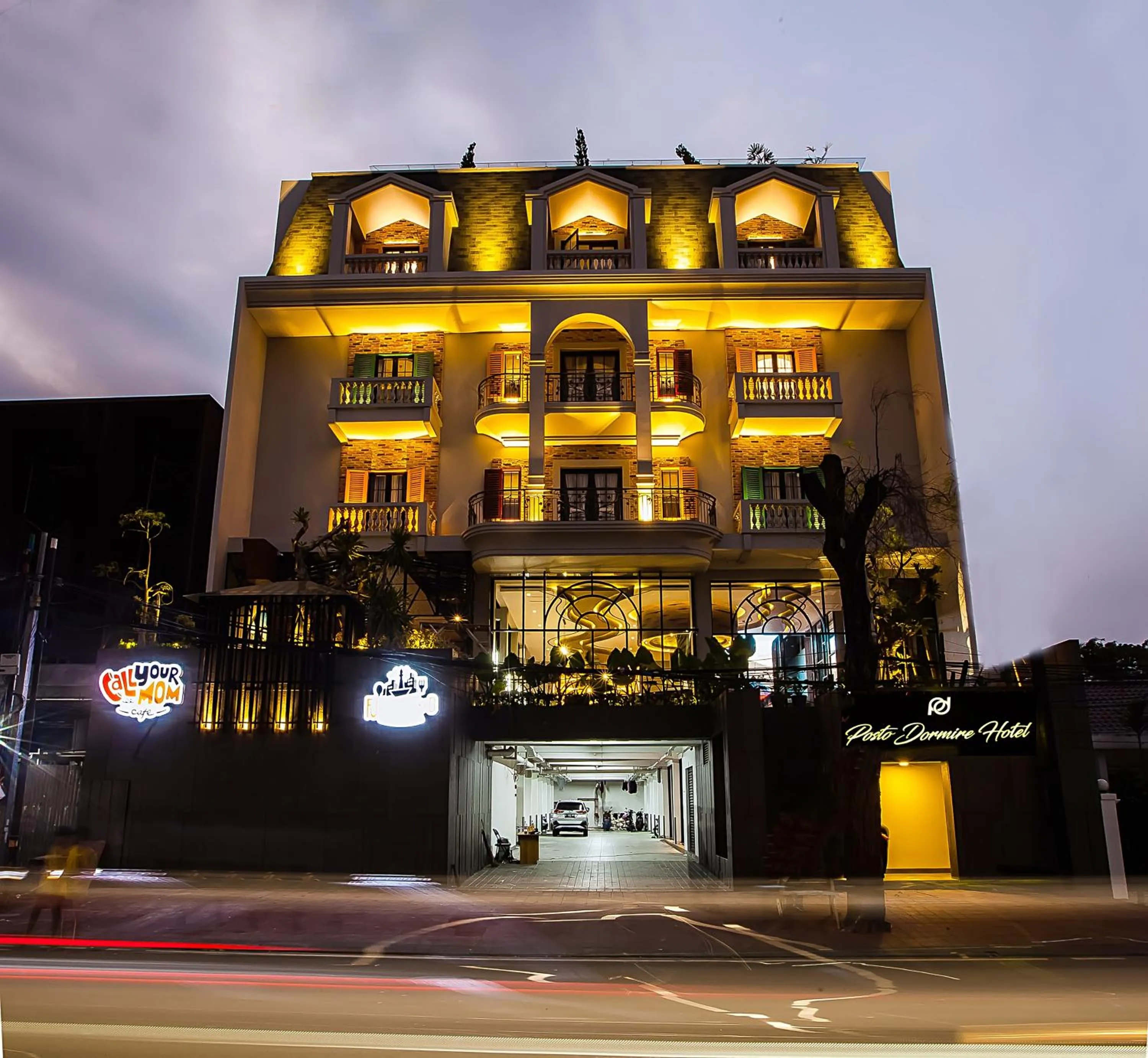 Property building in Posto Dormire Sudirman