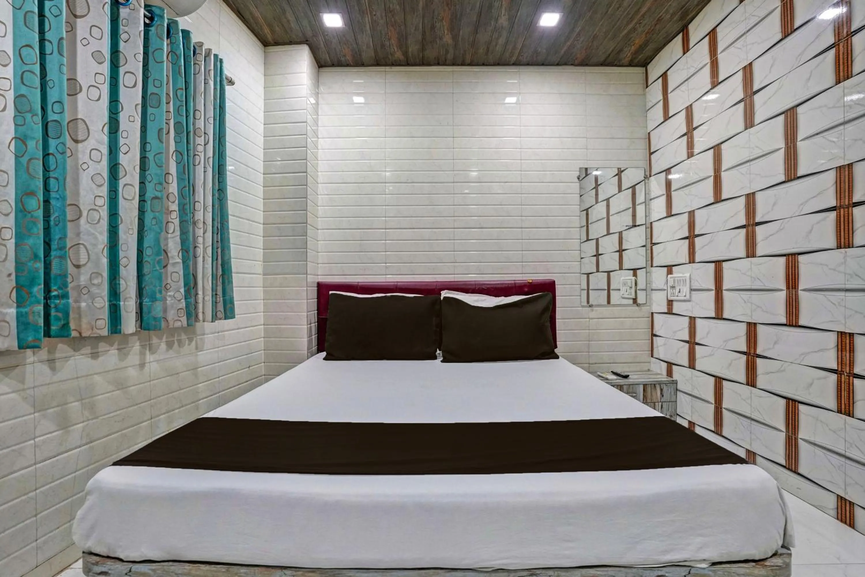 Bedroom, Bed in Hotel O Taj Lodging and Boarding
