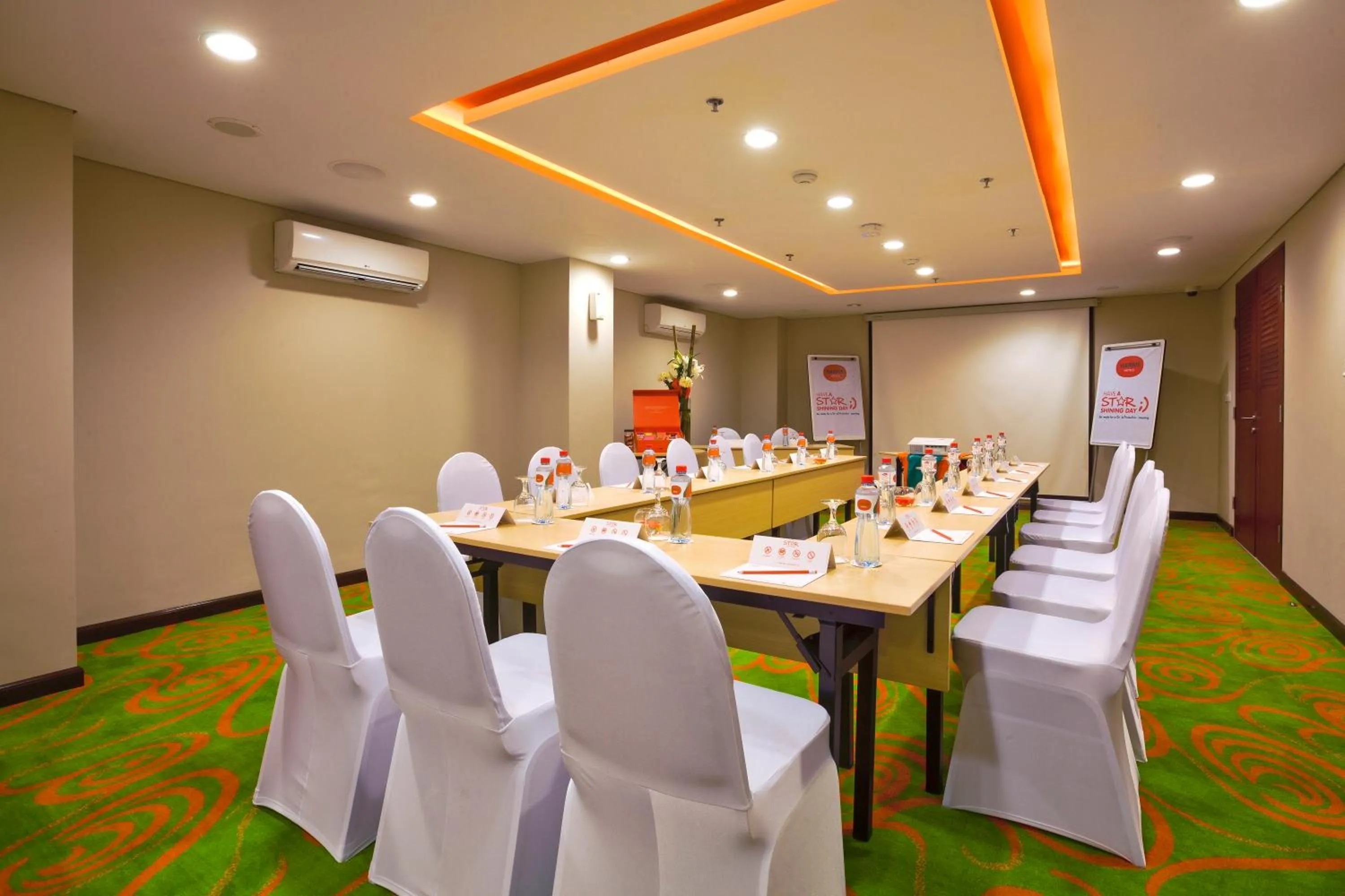 Business facilities in HARRIS Hotel Seminyak