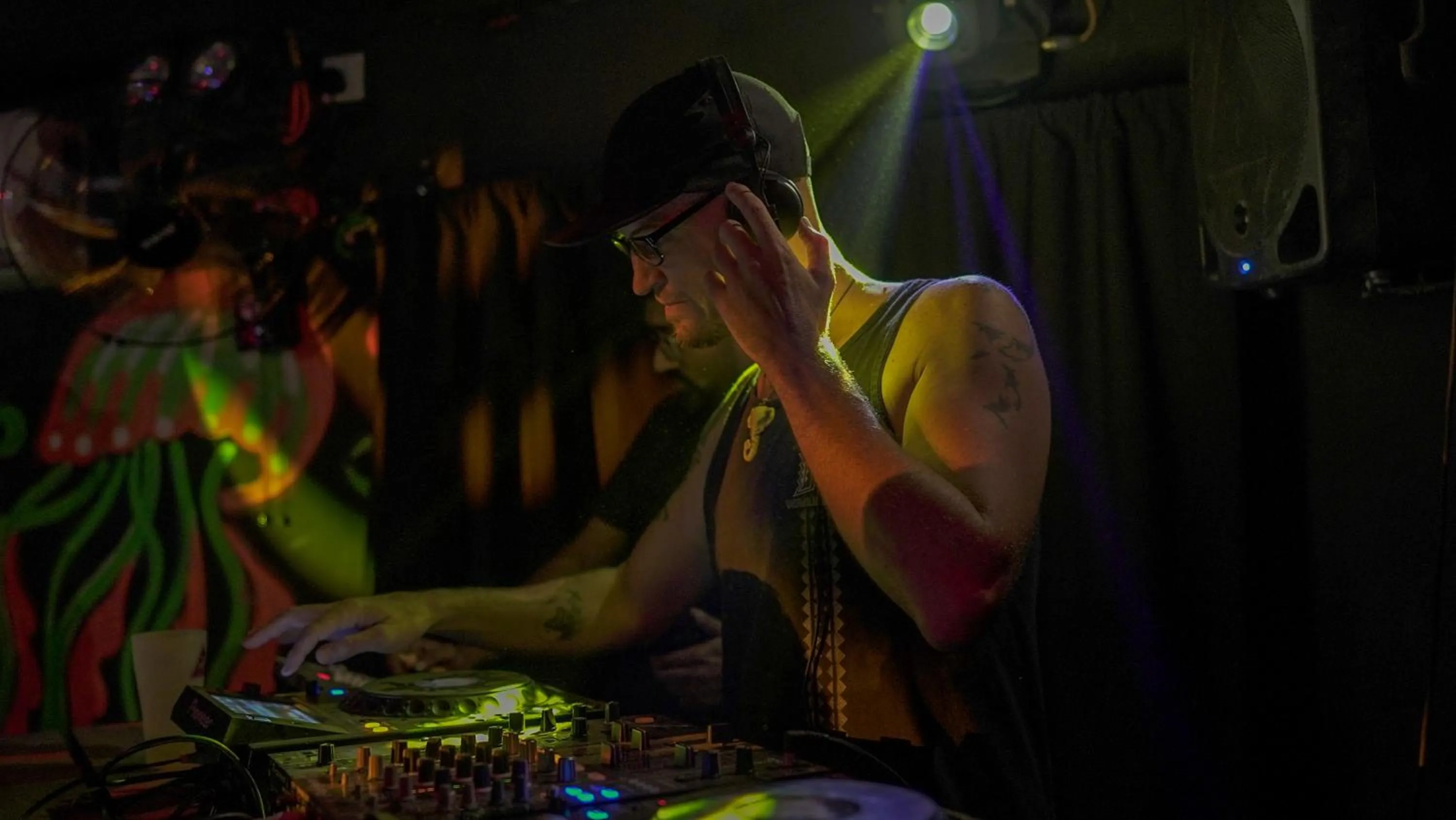 Nightclub / DJ in Tulia House Backpackers