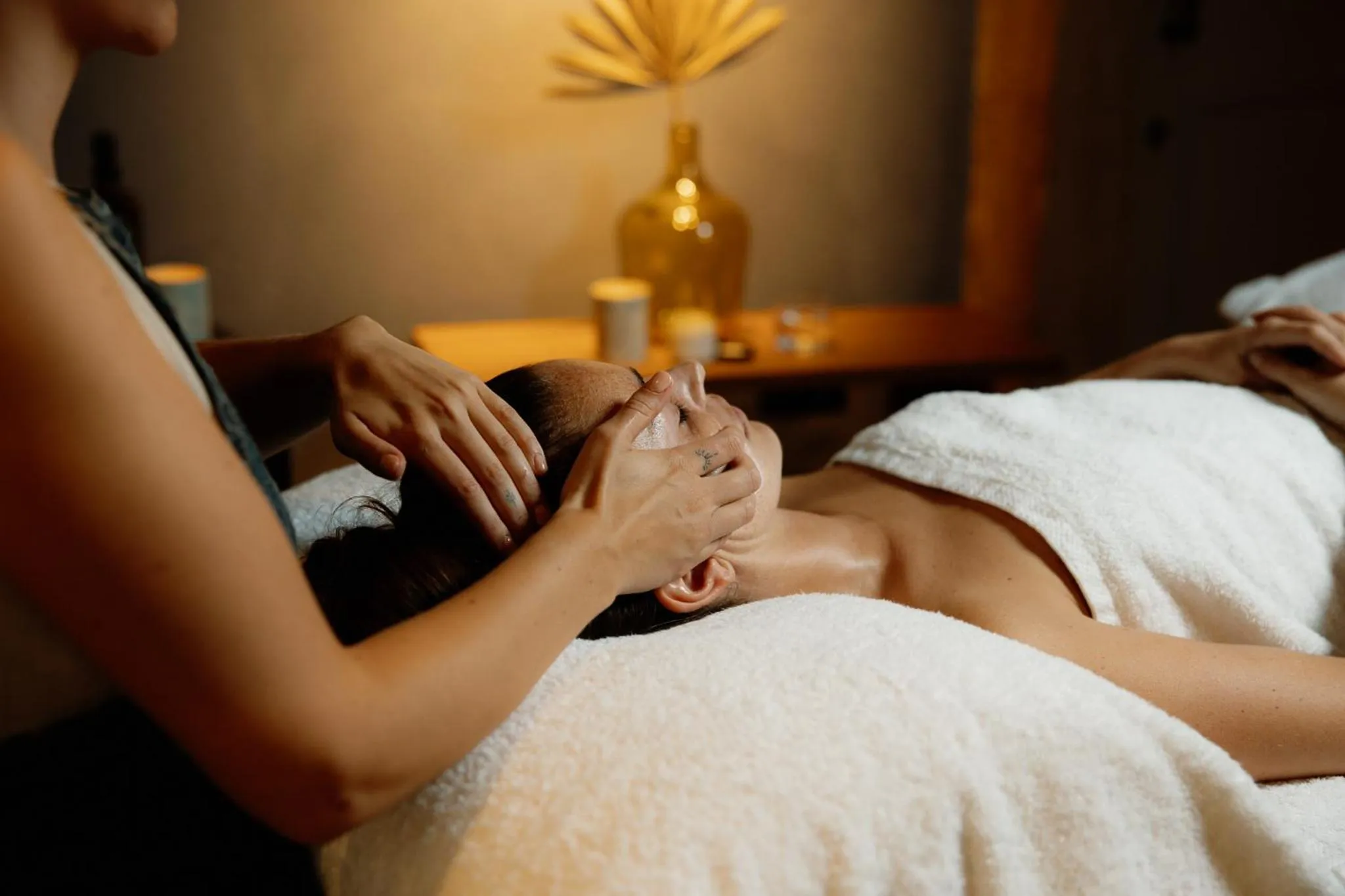 Massage in BULL Burford