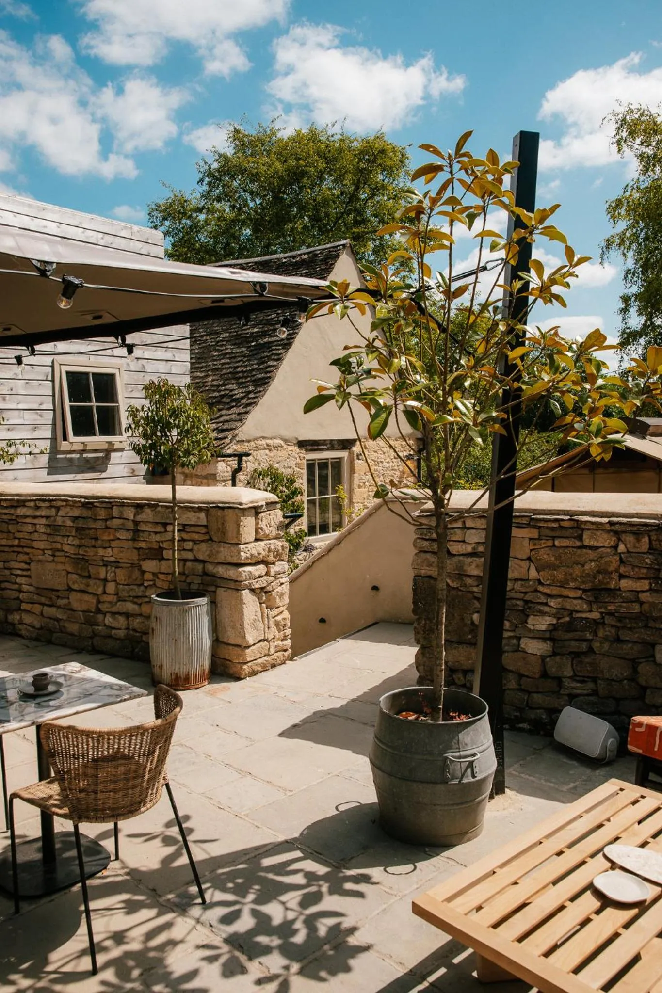 Property building in BULL Burford