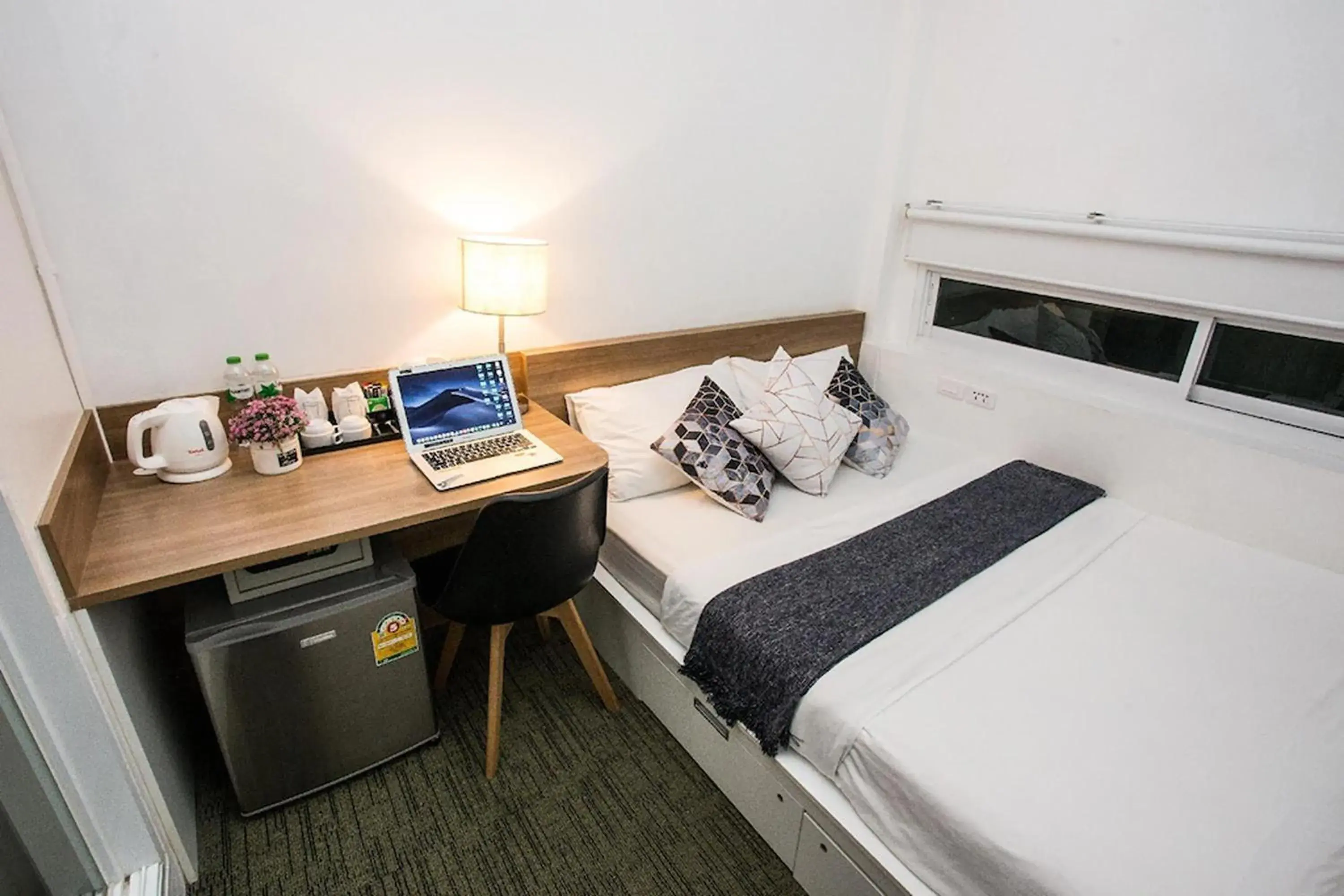 Superior with Private Bathroom (5th floor) in Qilombo Hostel Silom Superior with Private Bathroom (5th floor) in Qilombo Hostel Silom