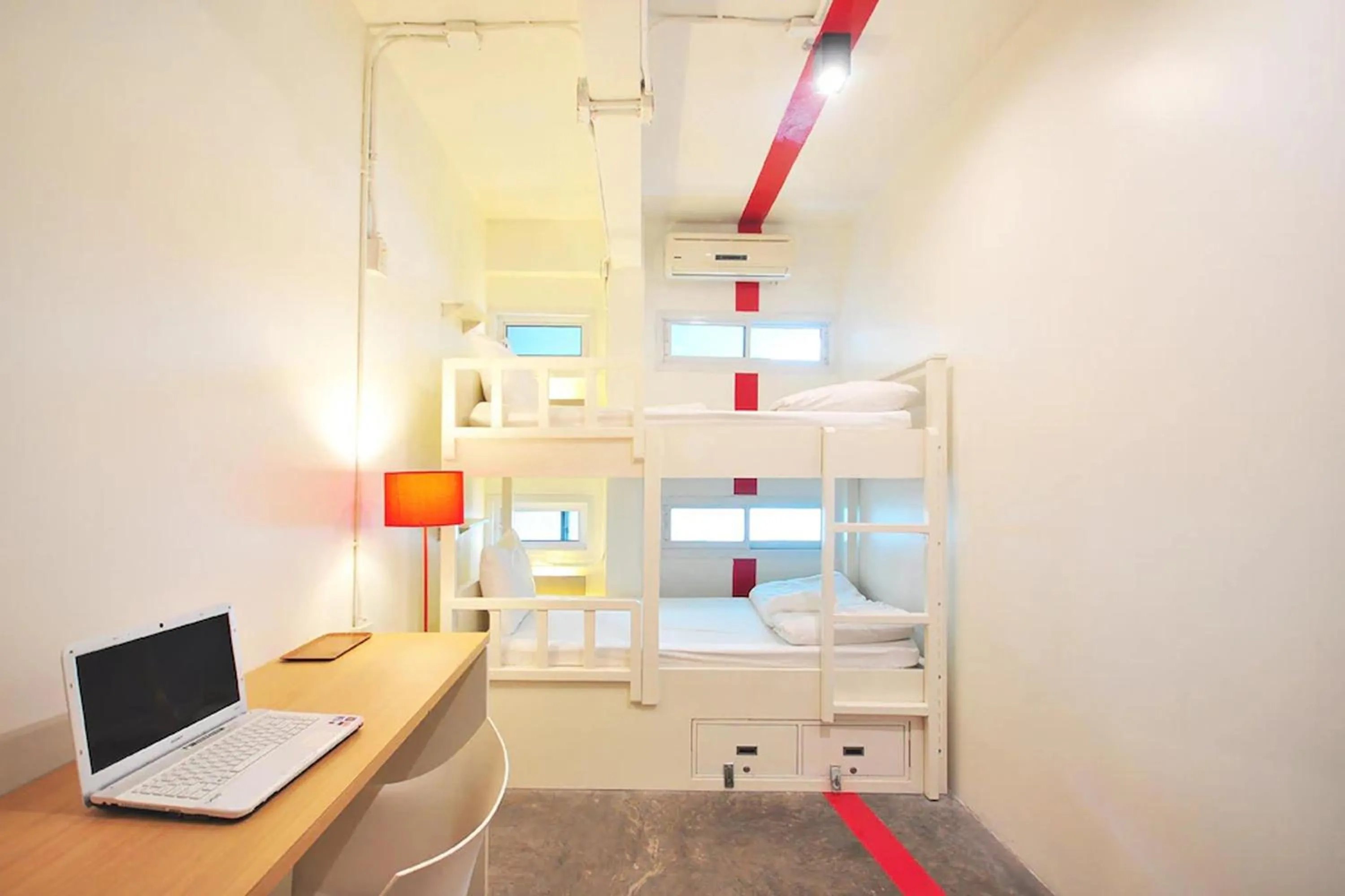 Bed in Qilombo Hostel Silom