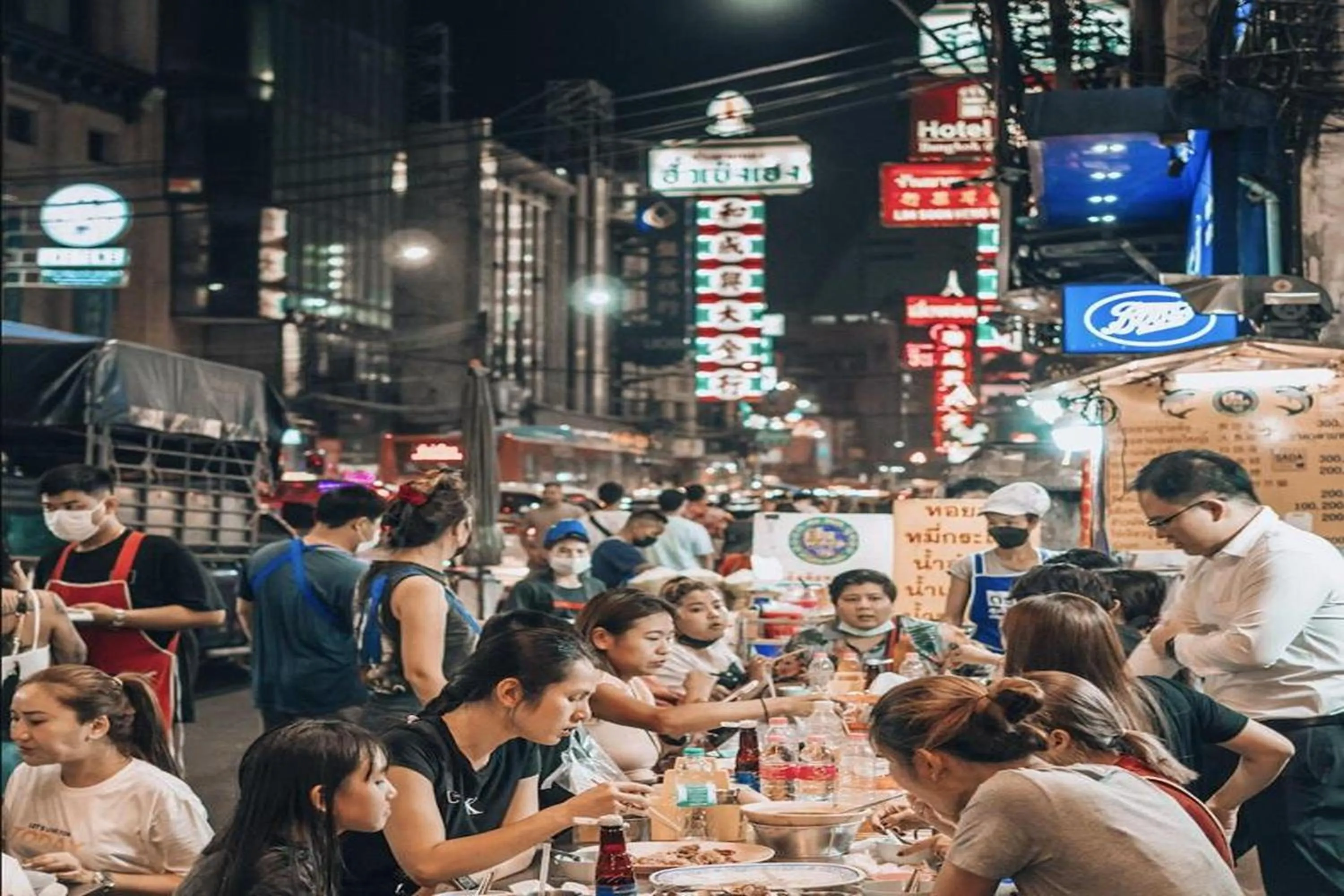 group of guests in Qilombo Hostel Silom