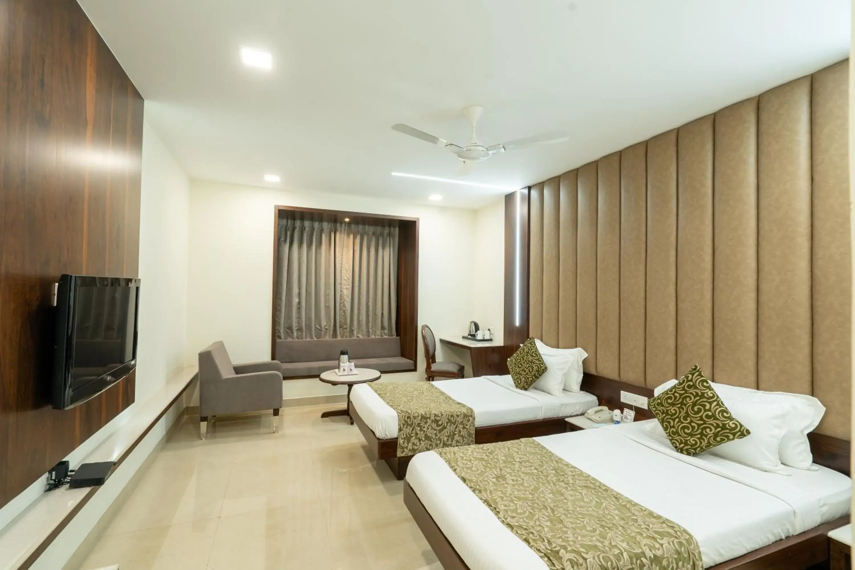 Bedroom, Bed in Hotel Celebration Bedroom, Bed in Hotel Celebration