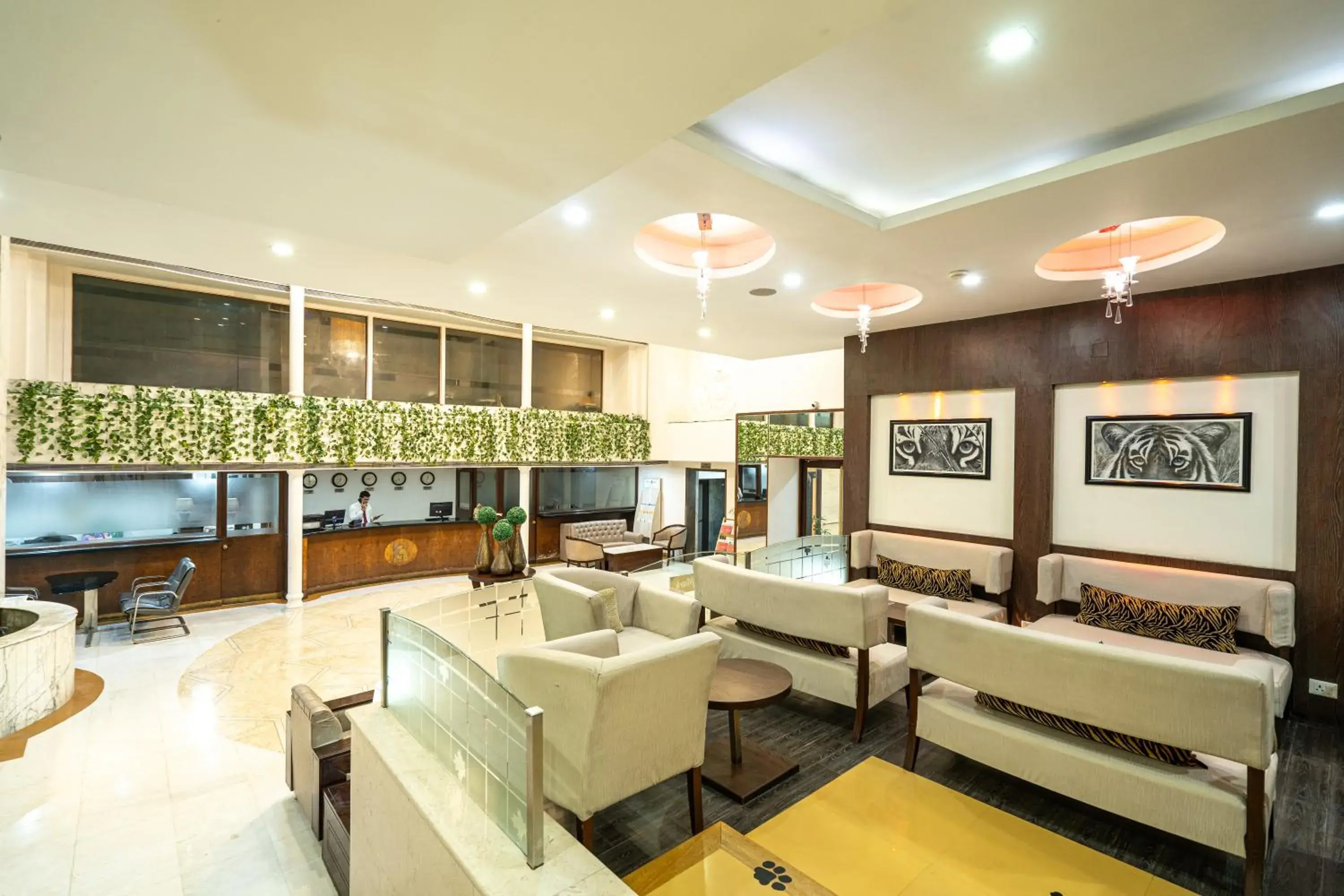 Lobby or reception in Hotel Celebration Lobby or reception in Hotel Celebration