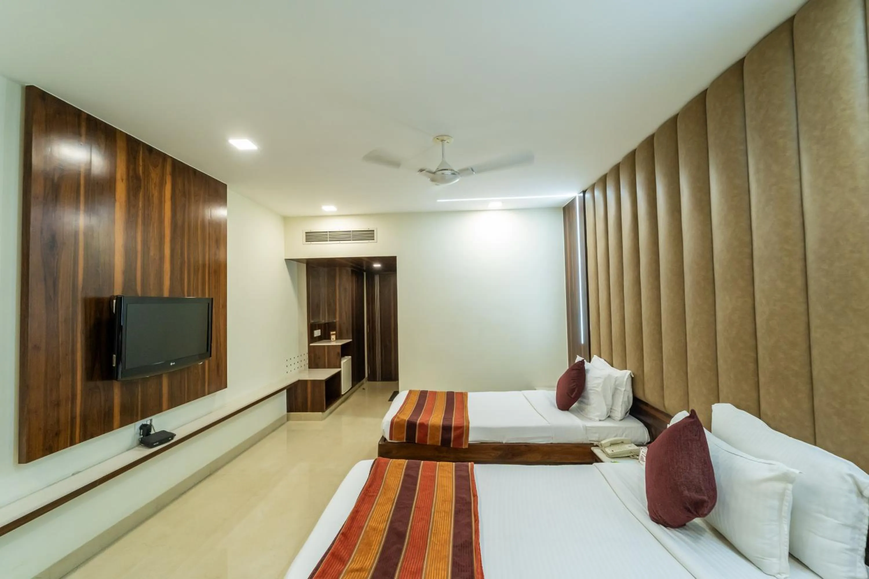 Bedroom, Bed in Hotel Celebration