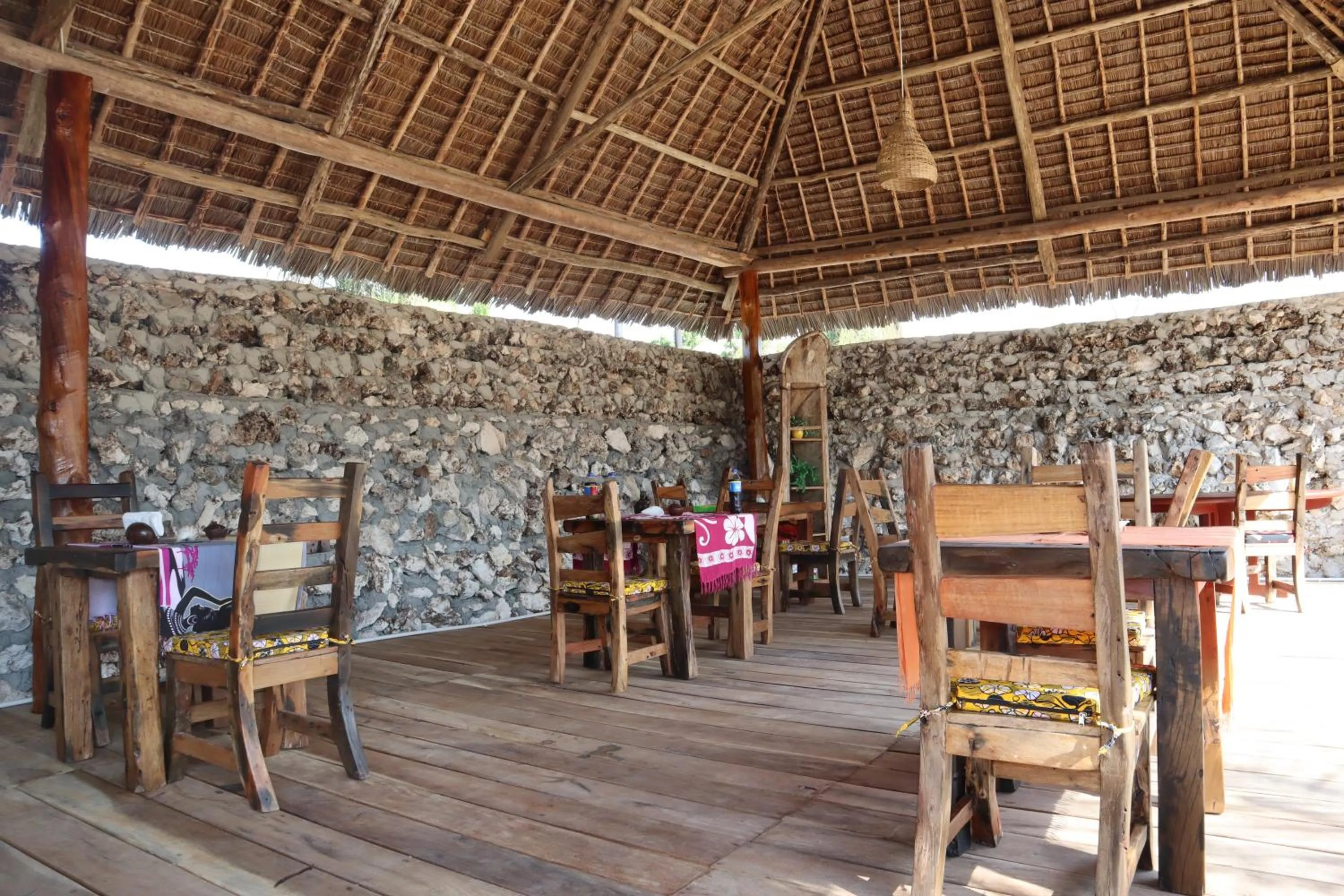 Restaurant/places to eat in Holiday Time Bungalows Zanzibar