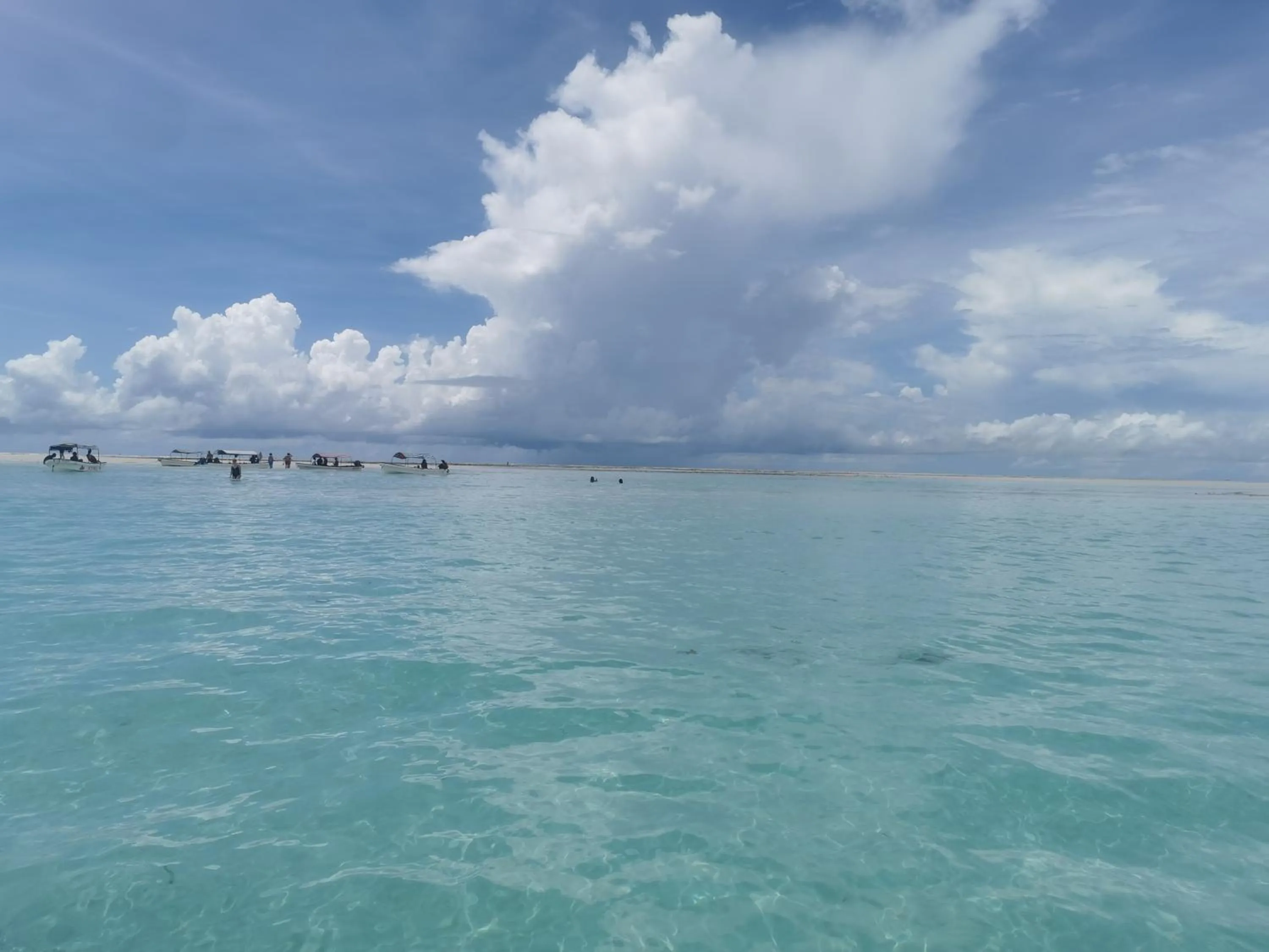 Snorkeling in Holiday Time Bungalows Zanzibar