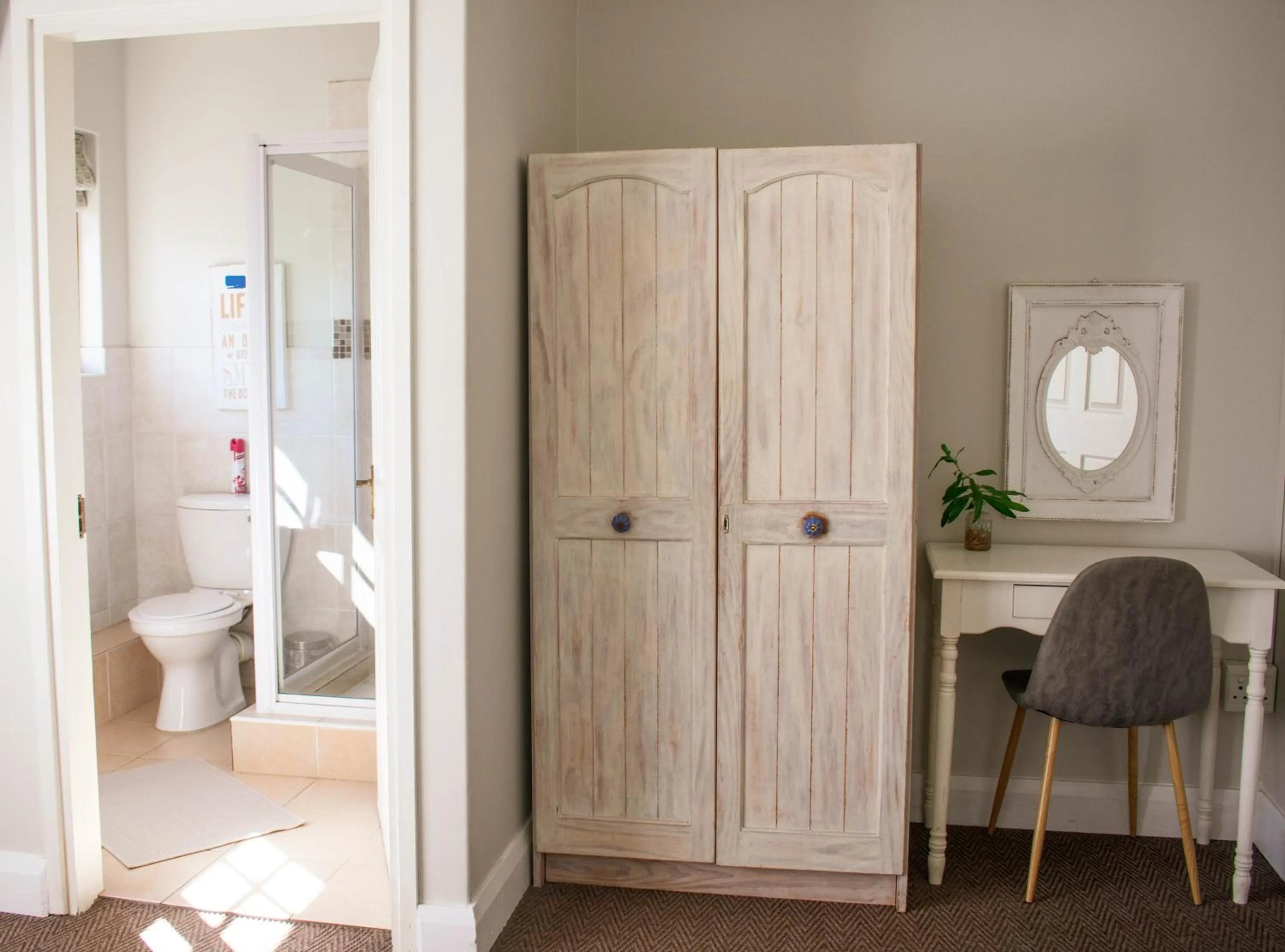 Bedroom in African Sands B&B