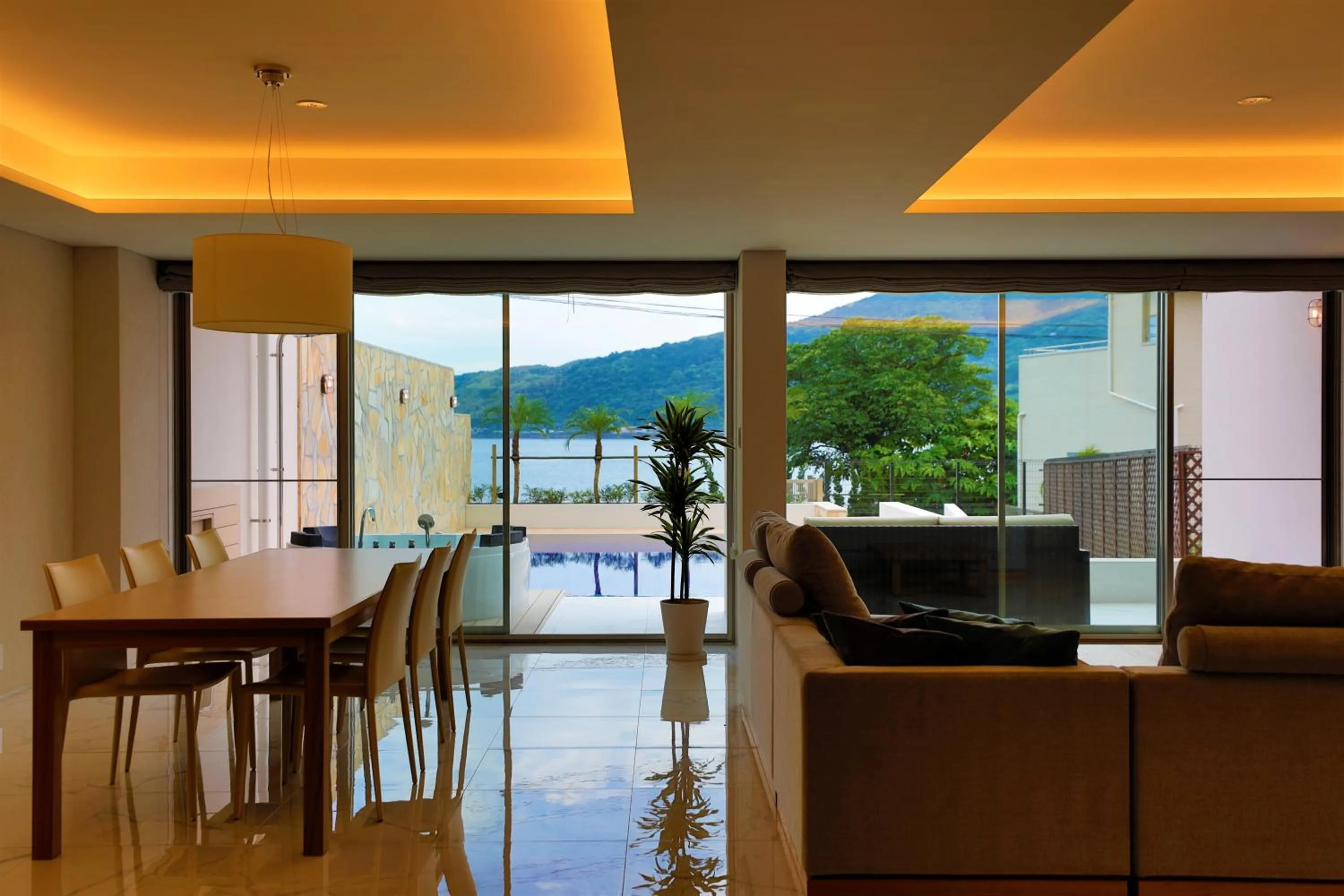 Pool view in tokinos