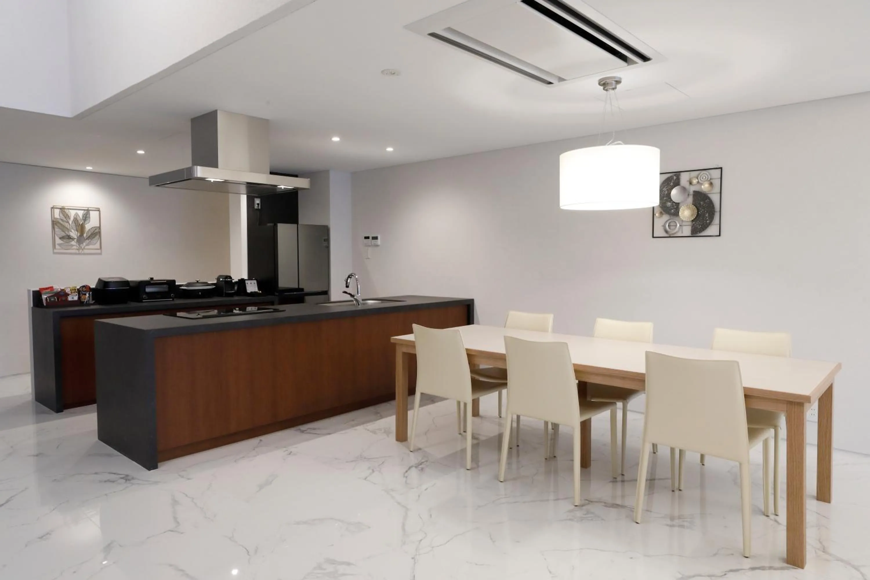 Kitchen or kitchenette in tokinos