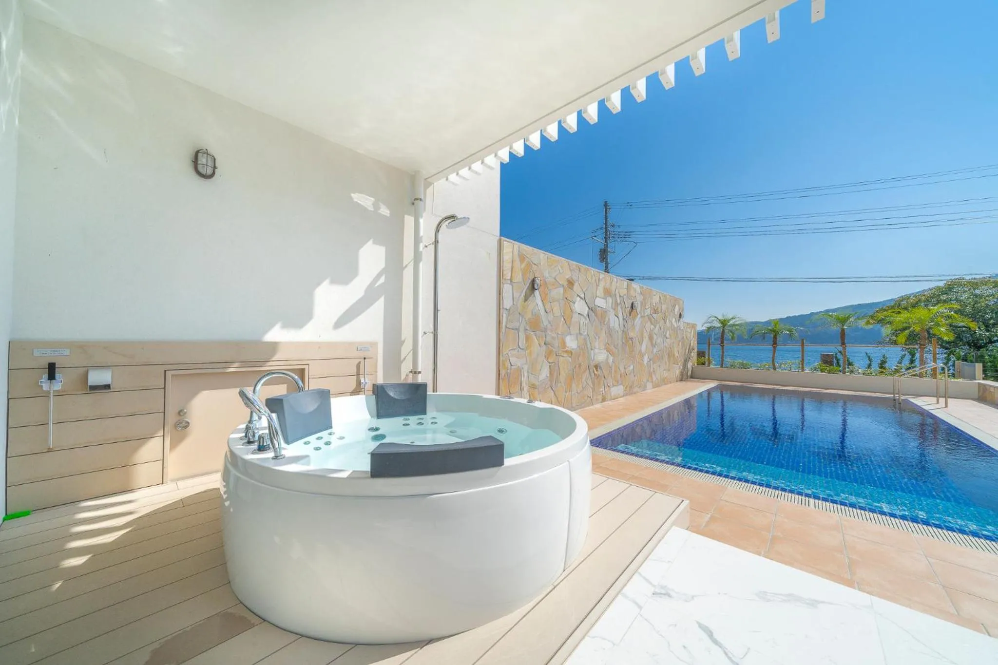Pool view in tokinos