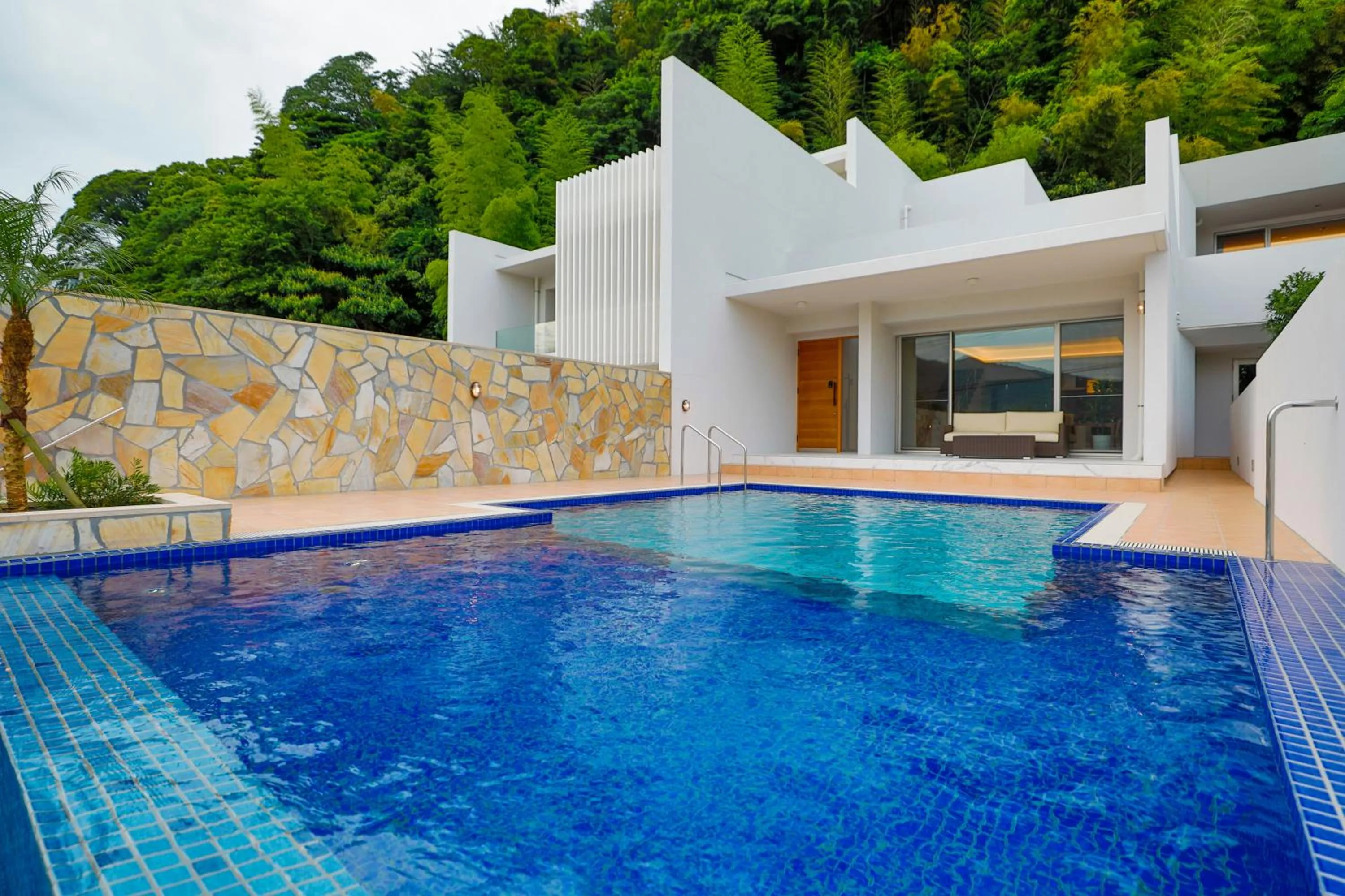 Pool view in tokinos