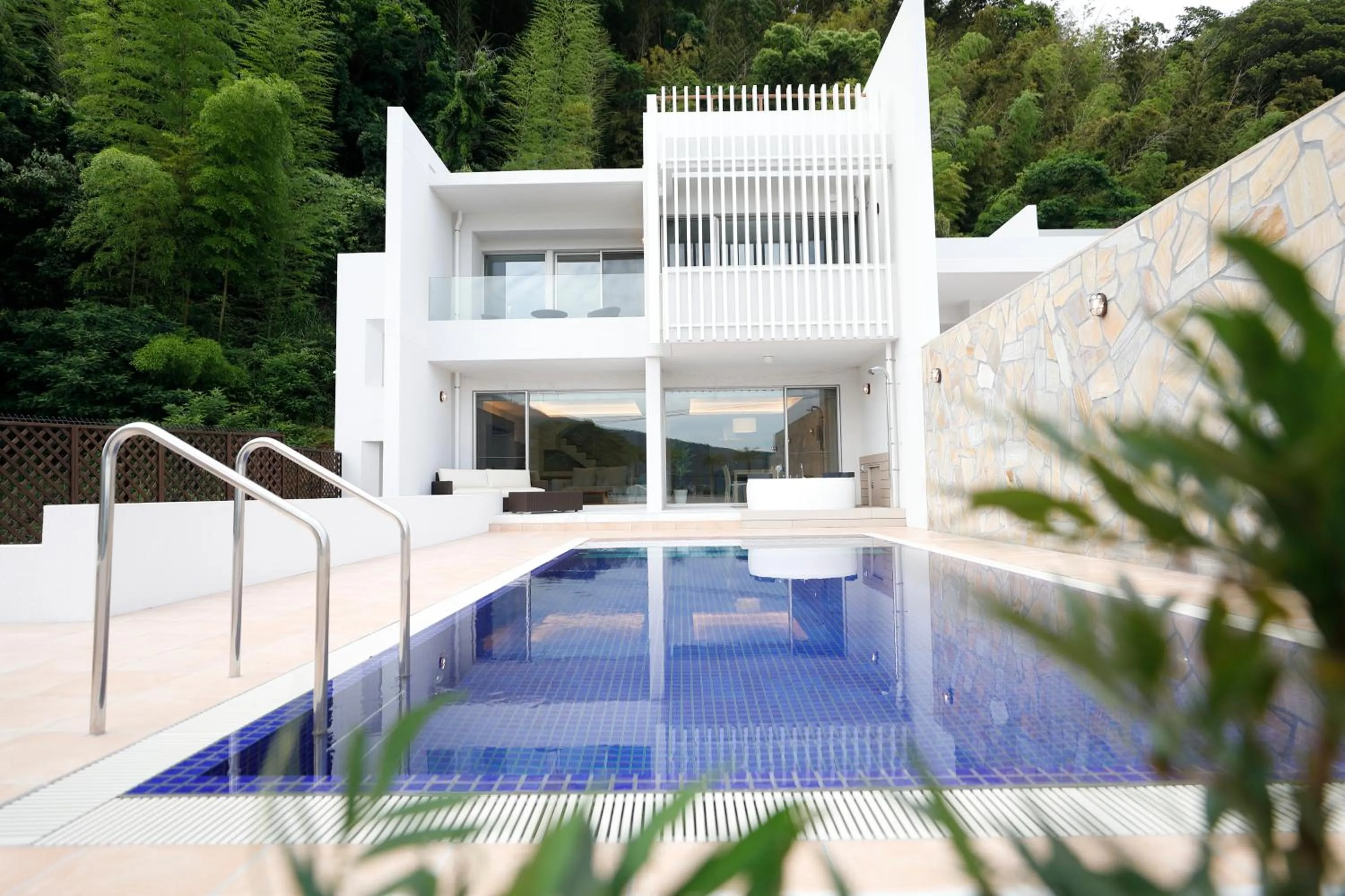 Property building in tokinos