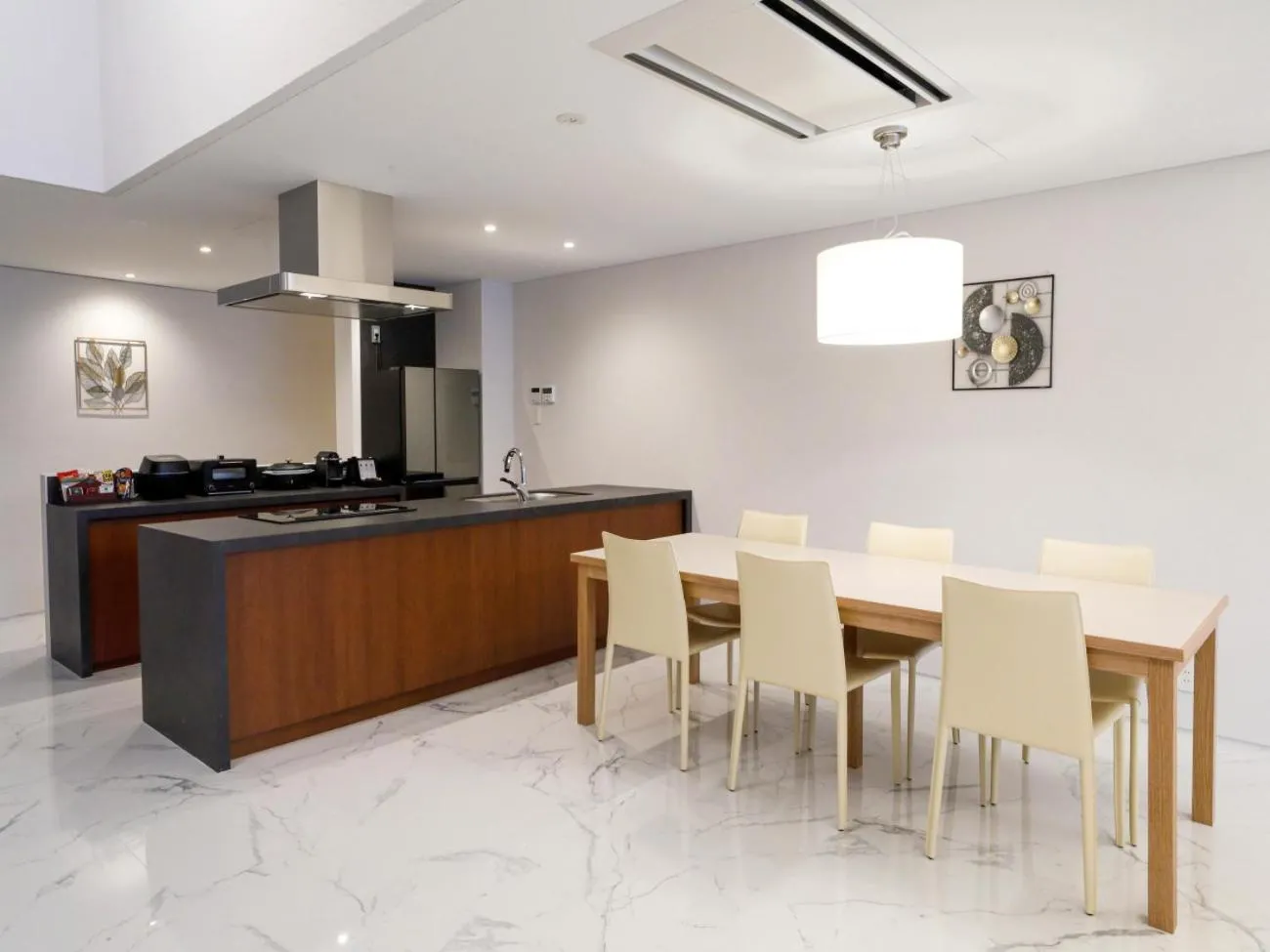 Kitchen or kitchenette in tokinos