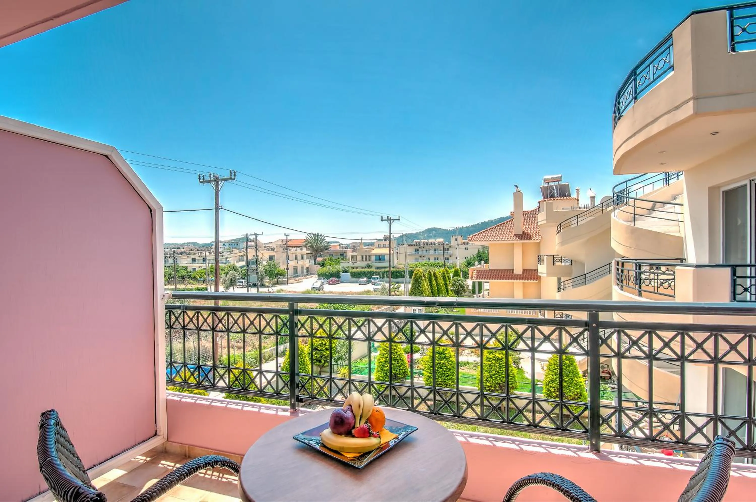 Garden view in Johnhara Studios & Apartments