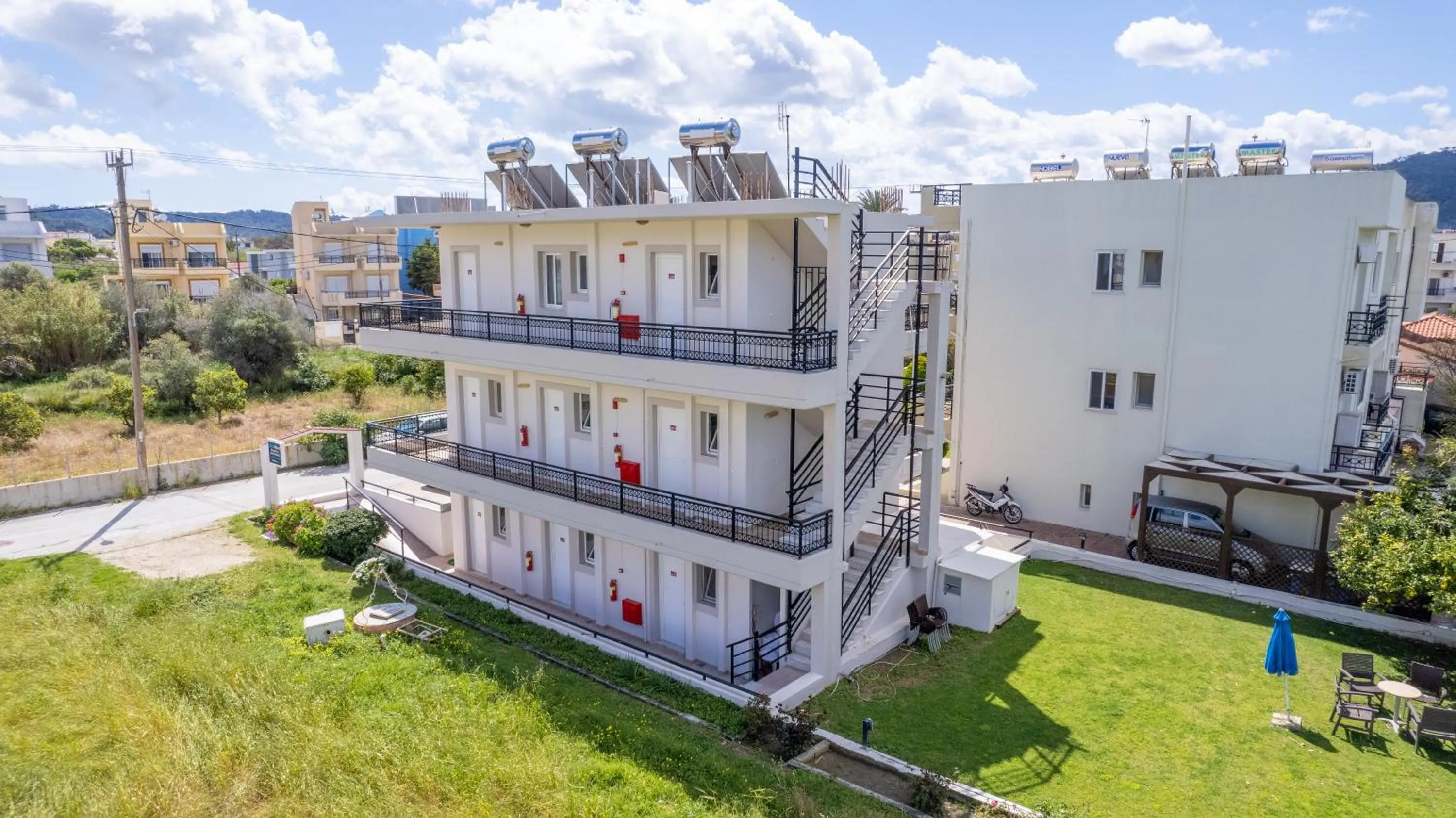 Property building in Johnhara Studios & Apartments