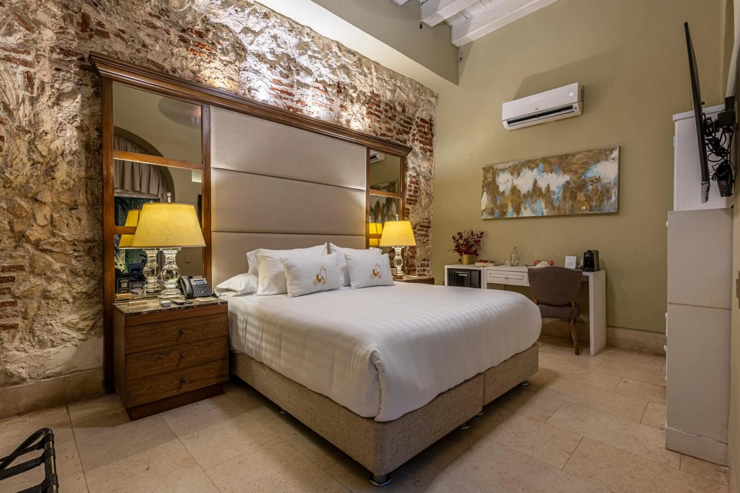 Bed in Hotel Casa del Gobernador