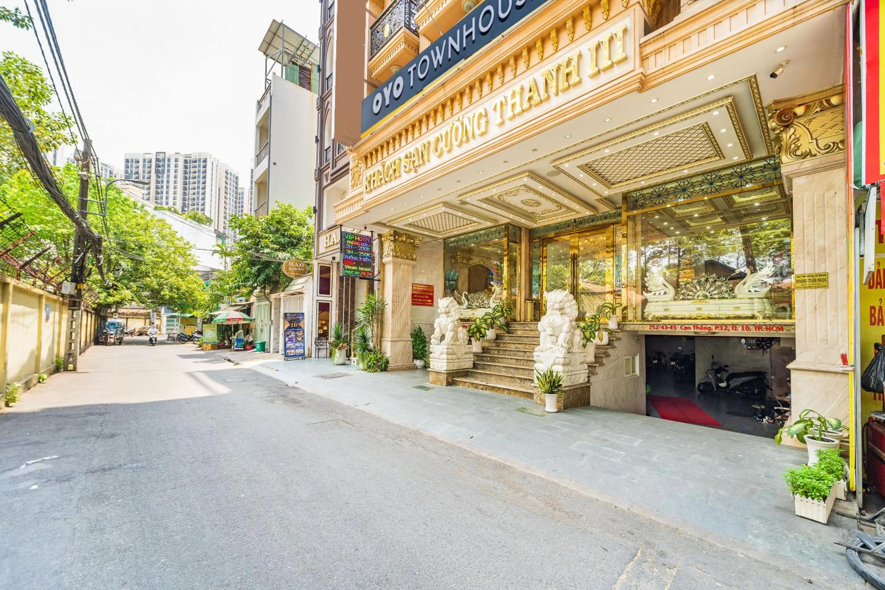 Property building in Townhouse Cuong Thanh 3 Hotel