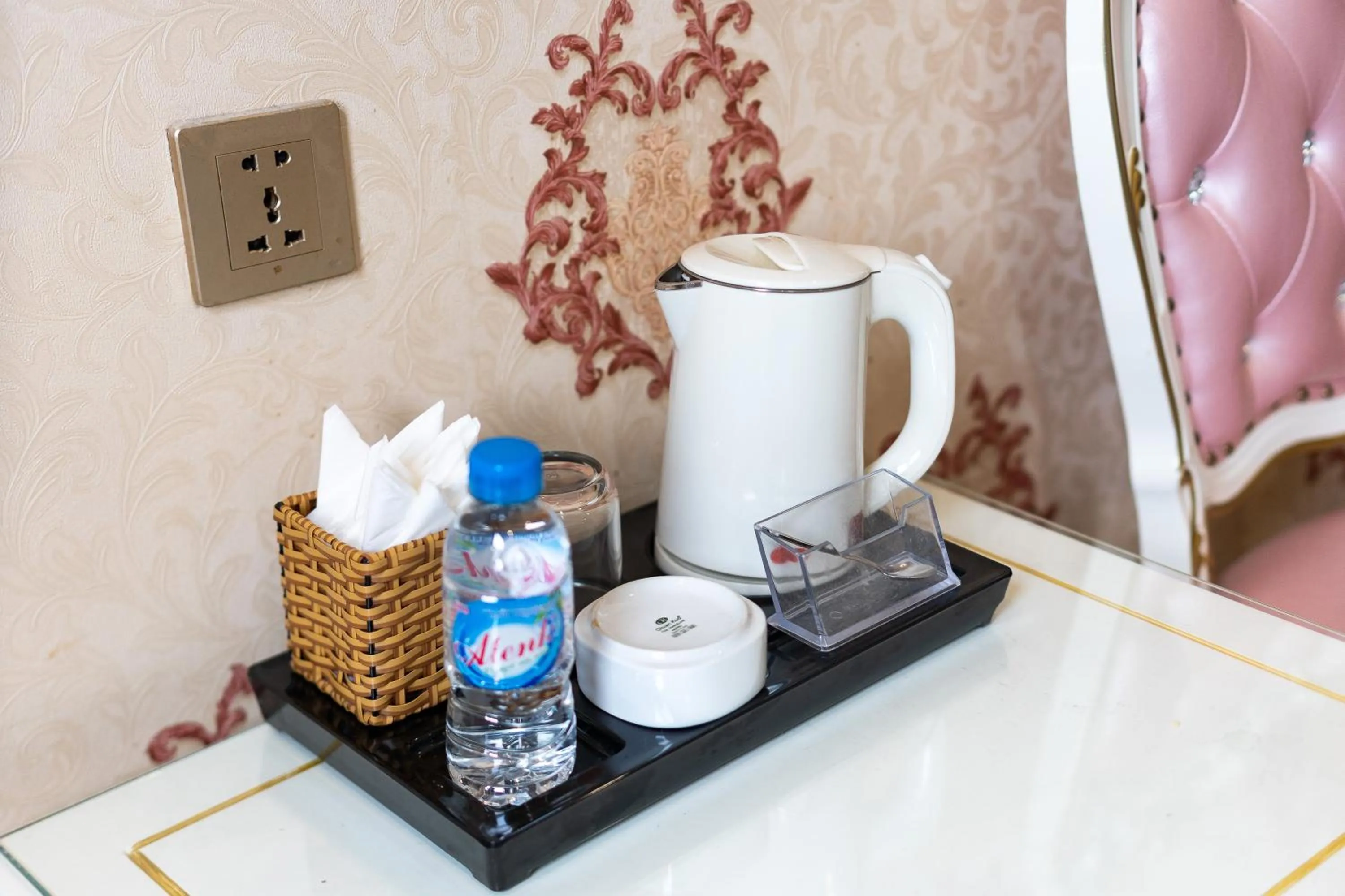 Coffee/tea facilities in Townhouse Cuong Thanh 3 Hotel