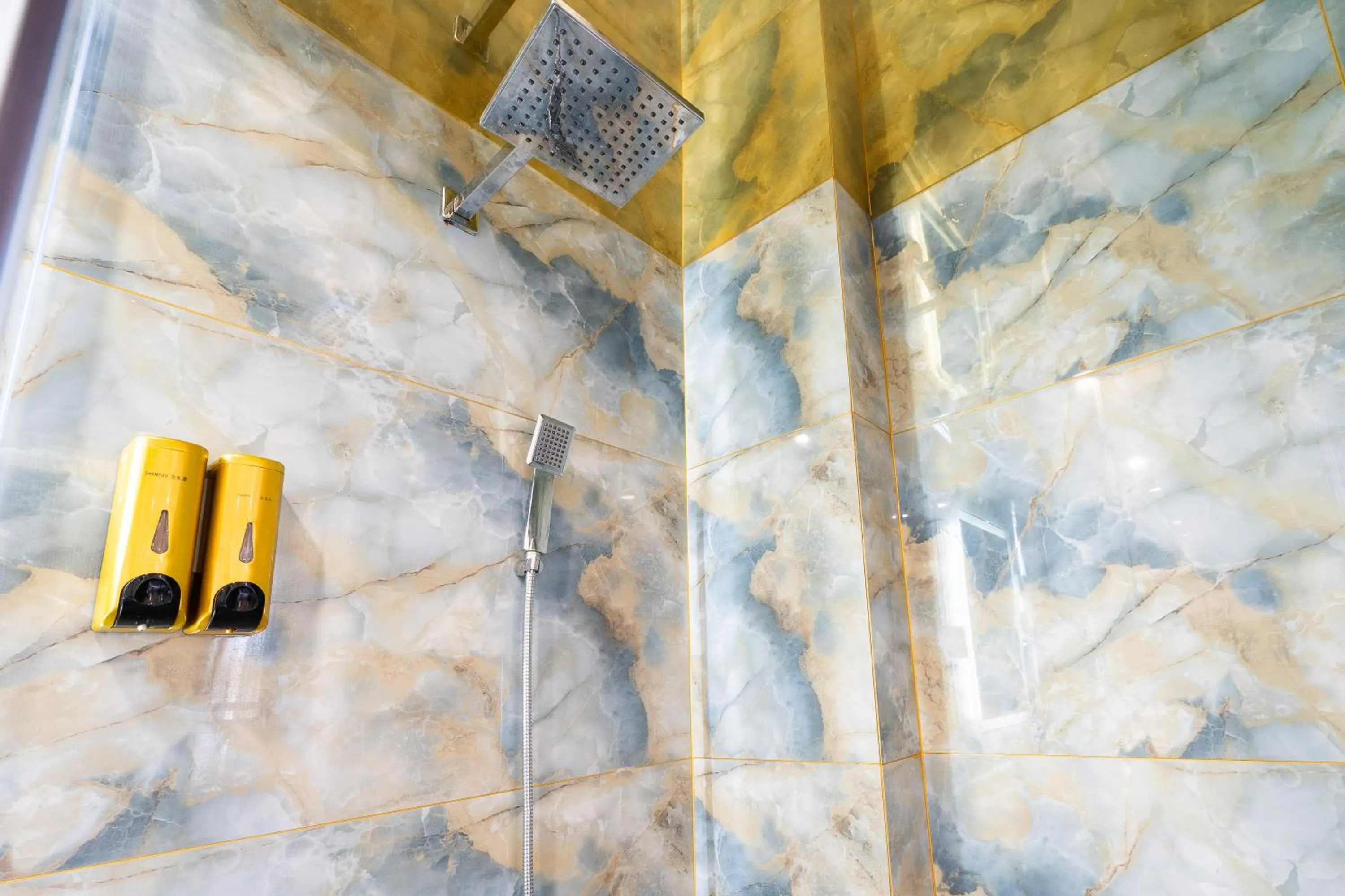 Bathroom in Townhouse Cuong Thanh 3 Hotel