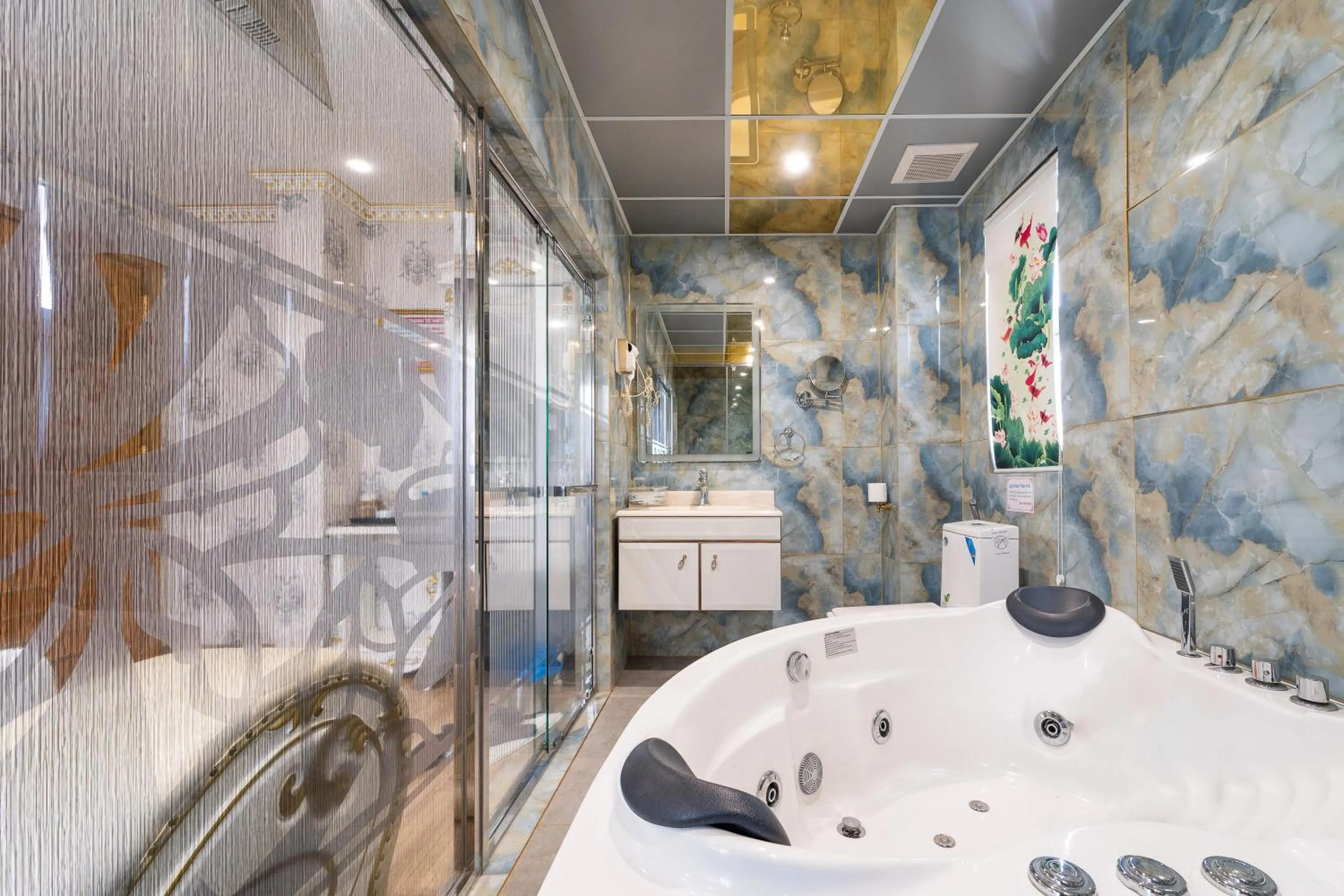 Bathroom in Townhouse Cuong Thanh 3 Hotel