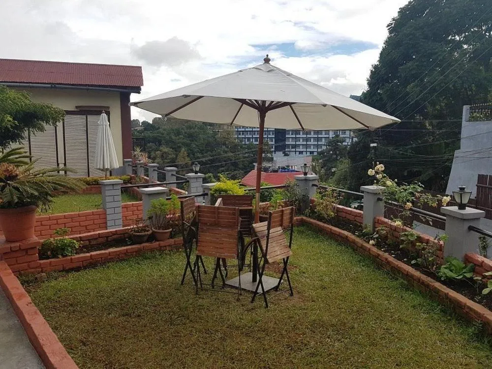 Cafe Shillong Bed and Breakfast