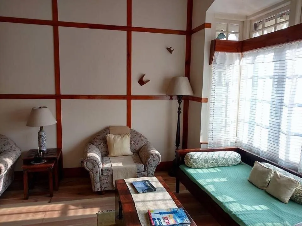 Cafe Shillong Bed and Breakfast