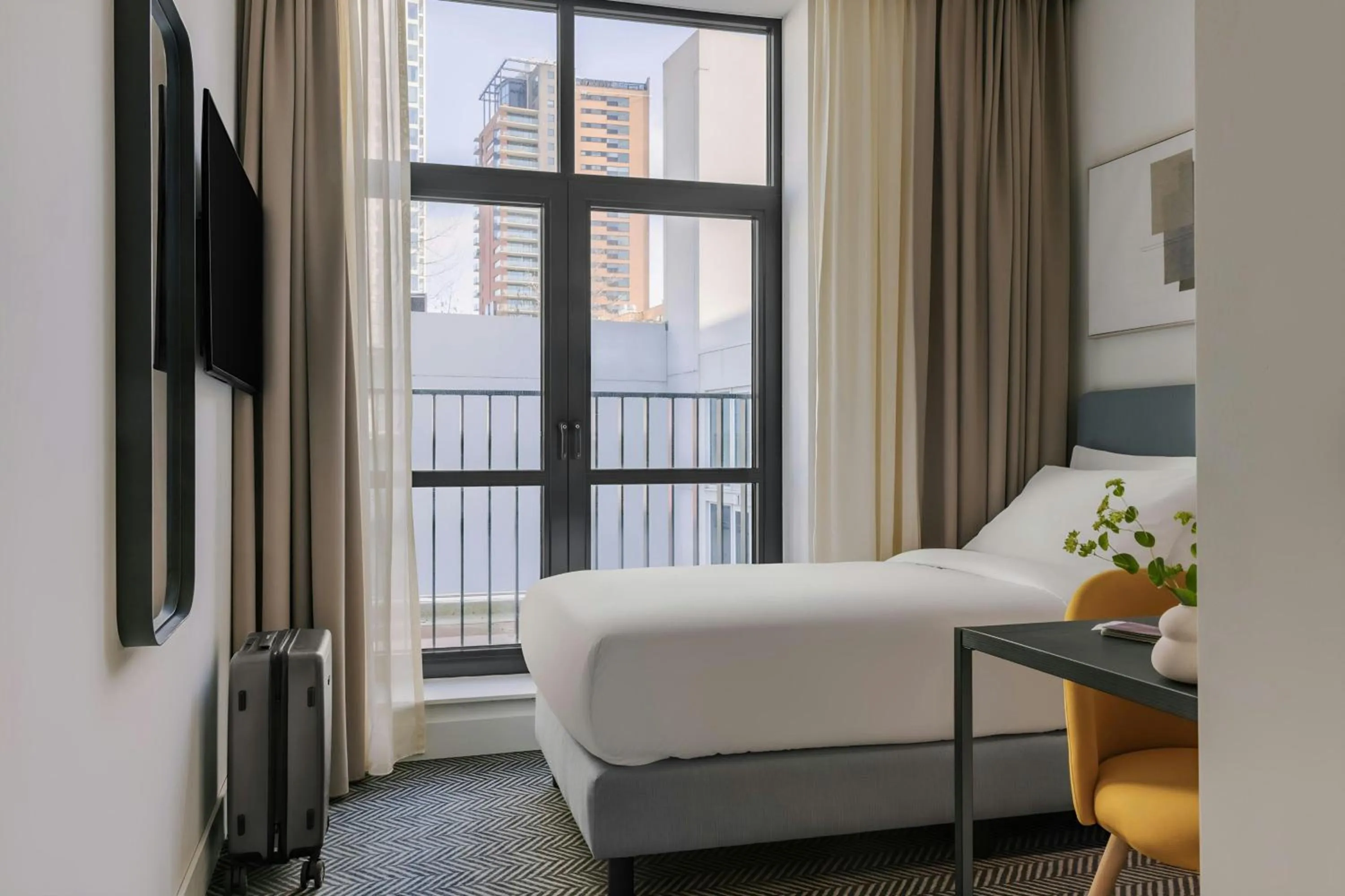 Bedroom, Bed in Hotel Rose Rotterdam