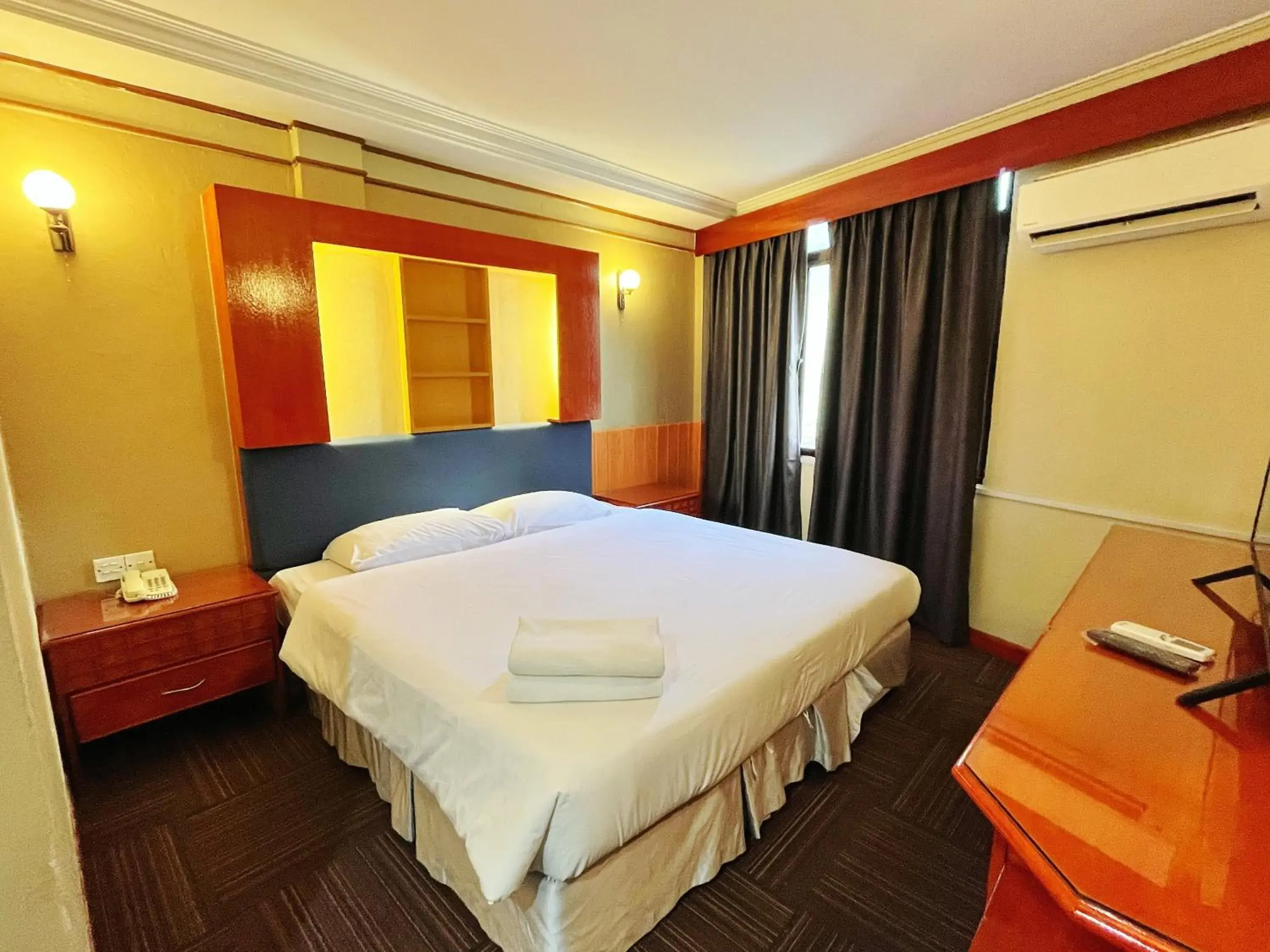 Photo of the whole room, Bed in Fair Park Premier Photo of the whole room, Bed in Fair Park Premier