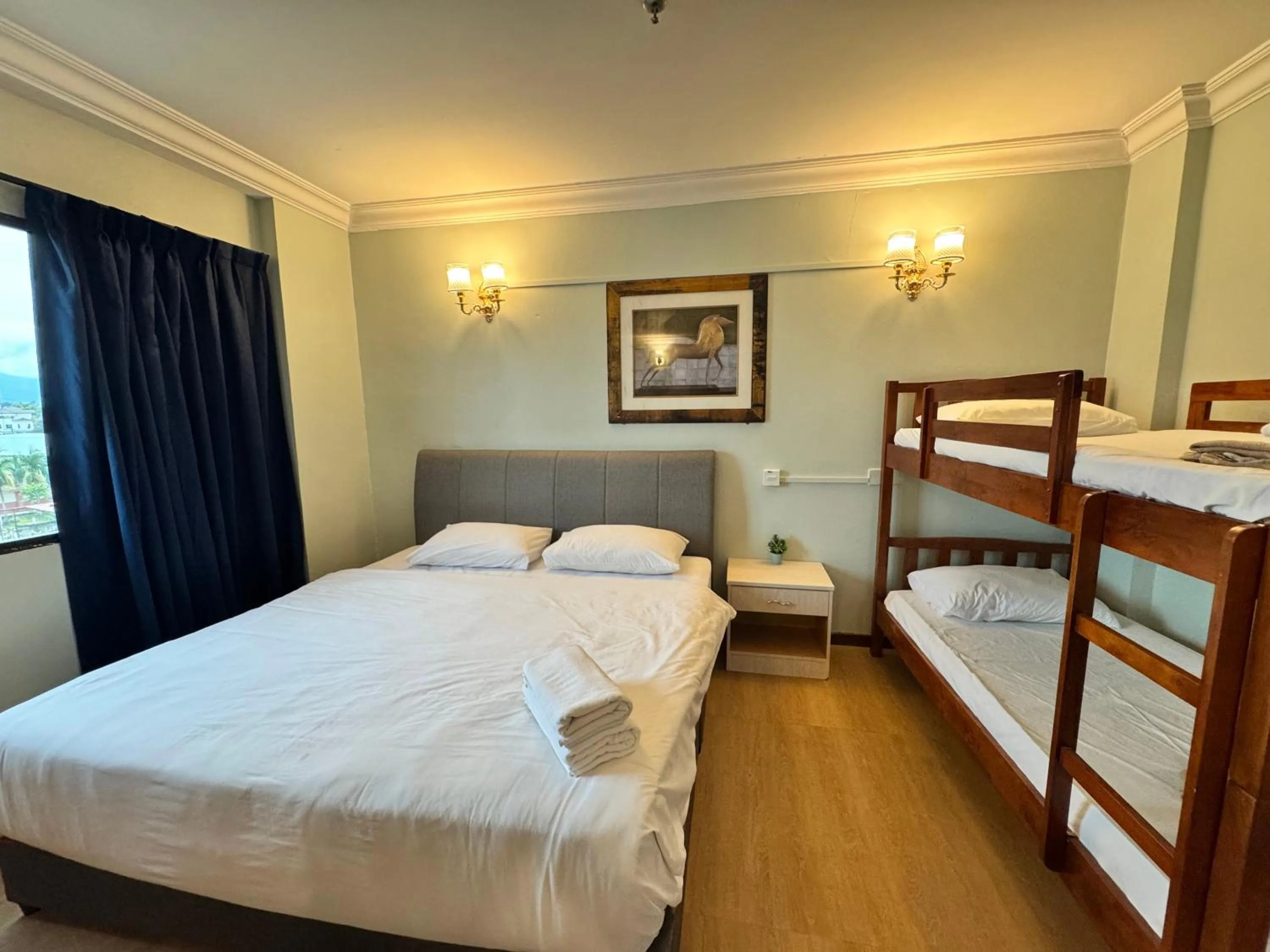 Bed in Fair Park Premier