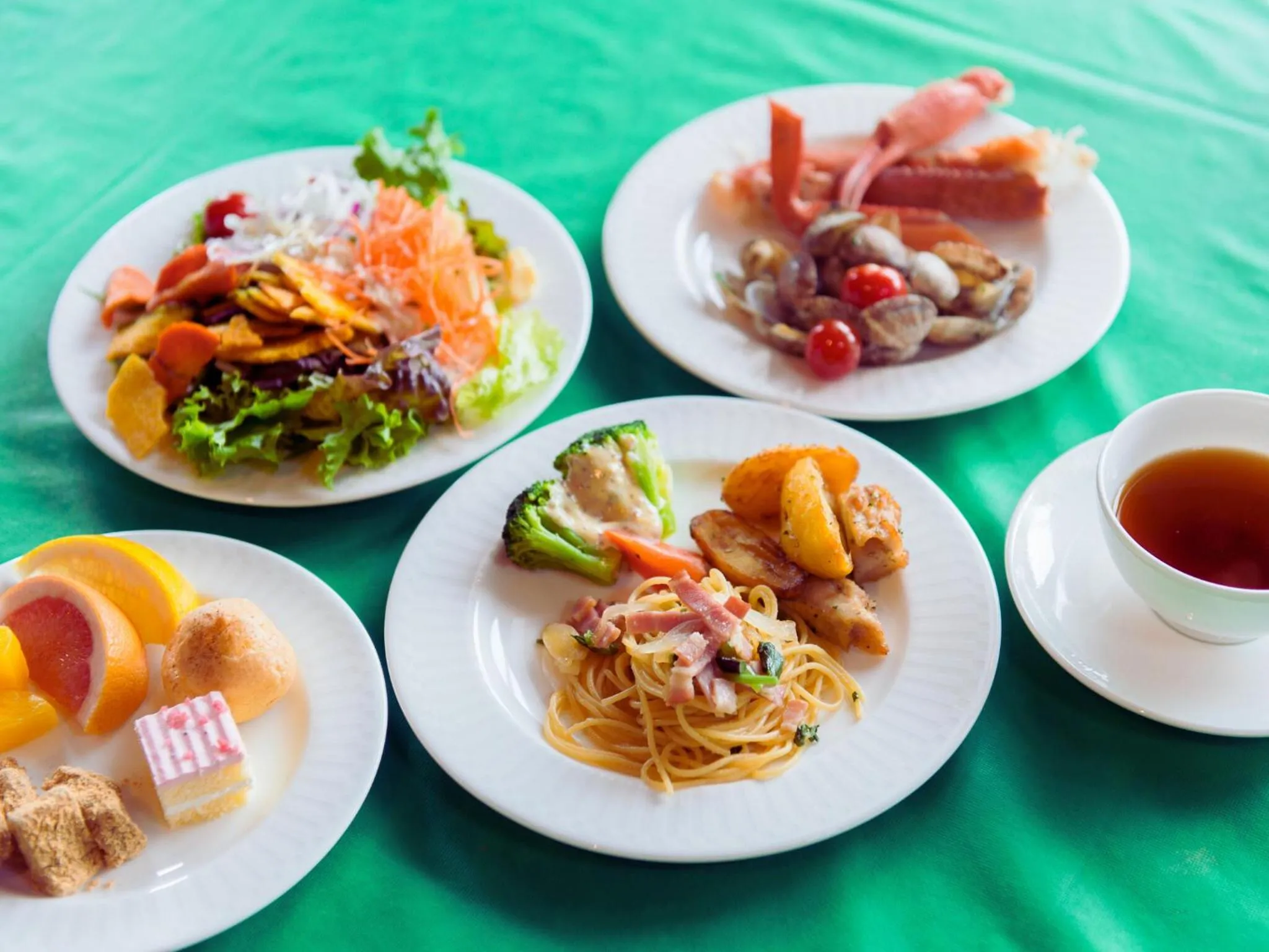 Buffet breakfast in LiVEMAX Amms Canna Resort Villa