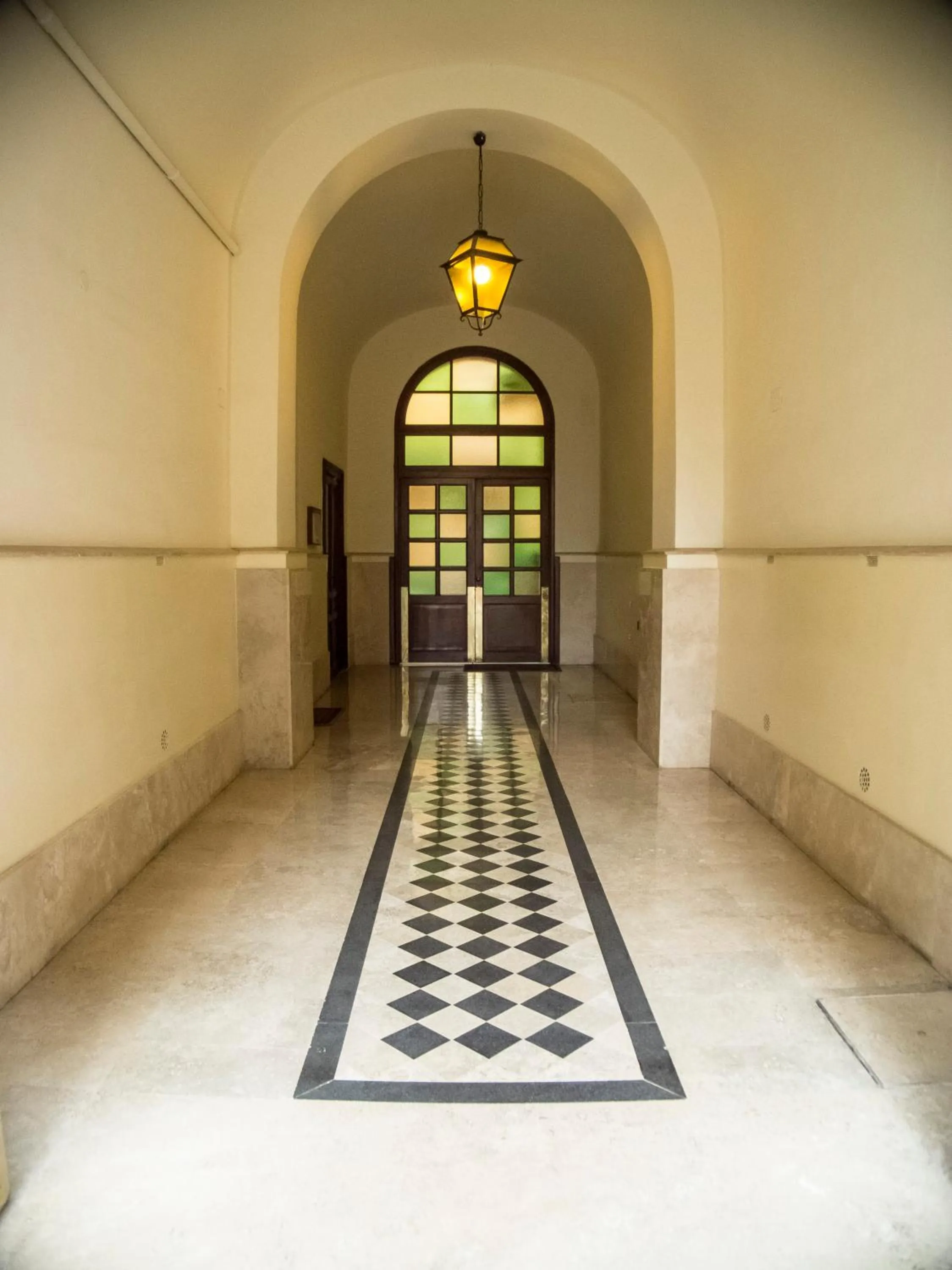 Decorative detail in L'Appartamento Romano