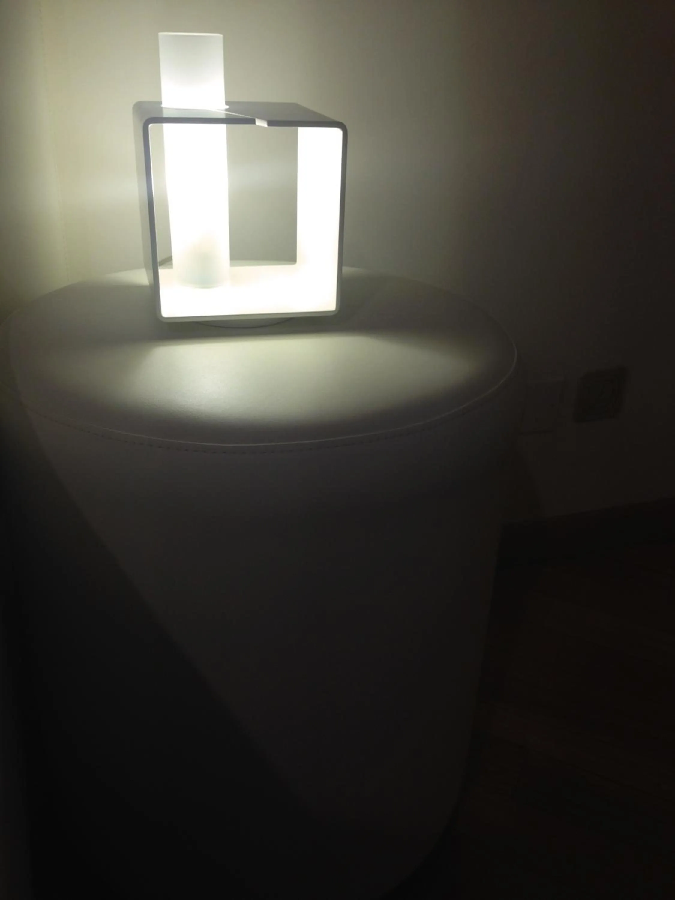 Decorative detail in L'Appartamento Romano