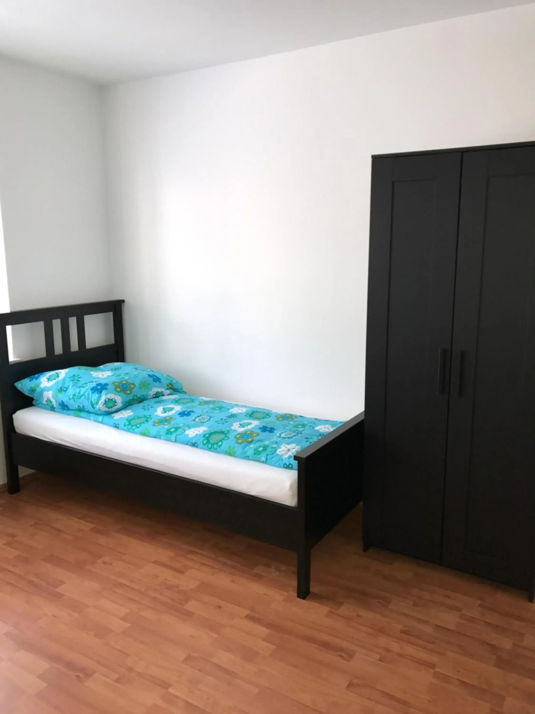 Comfort Apartment - single occupancy in White House Bochum Ehrenfeld Comfort Apartment - single occupancy in White House Bochum Ehrenfeld