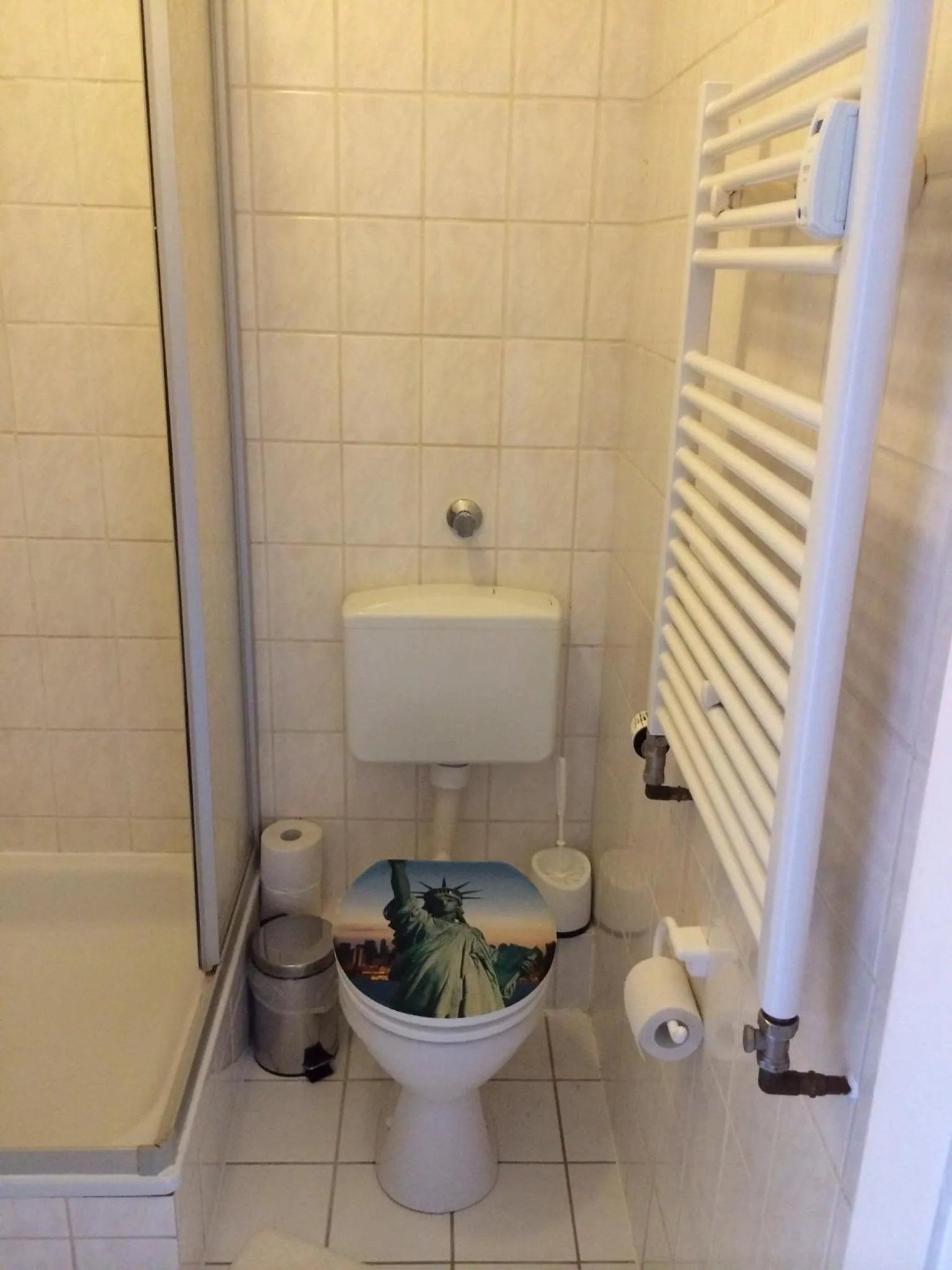 Bathroom in White House Bochum Ehrenfeld