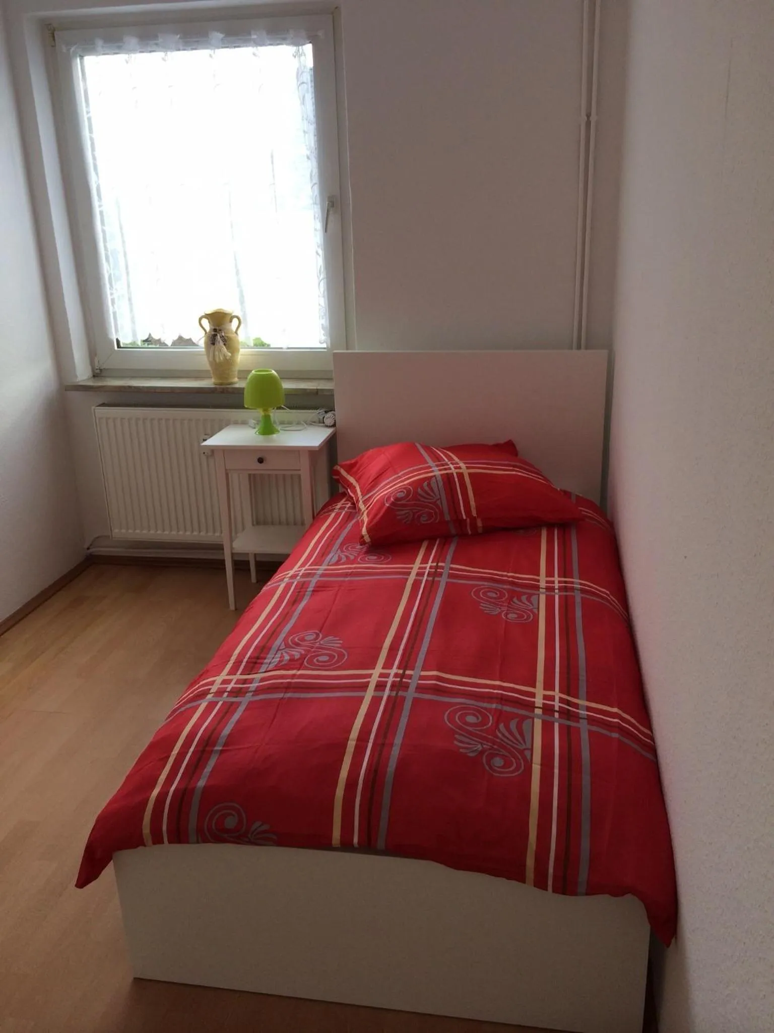 Bedroom, Bed in White House Bochum Ehrenfeld