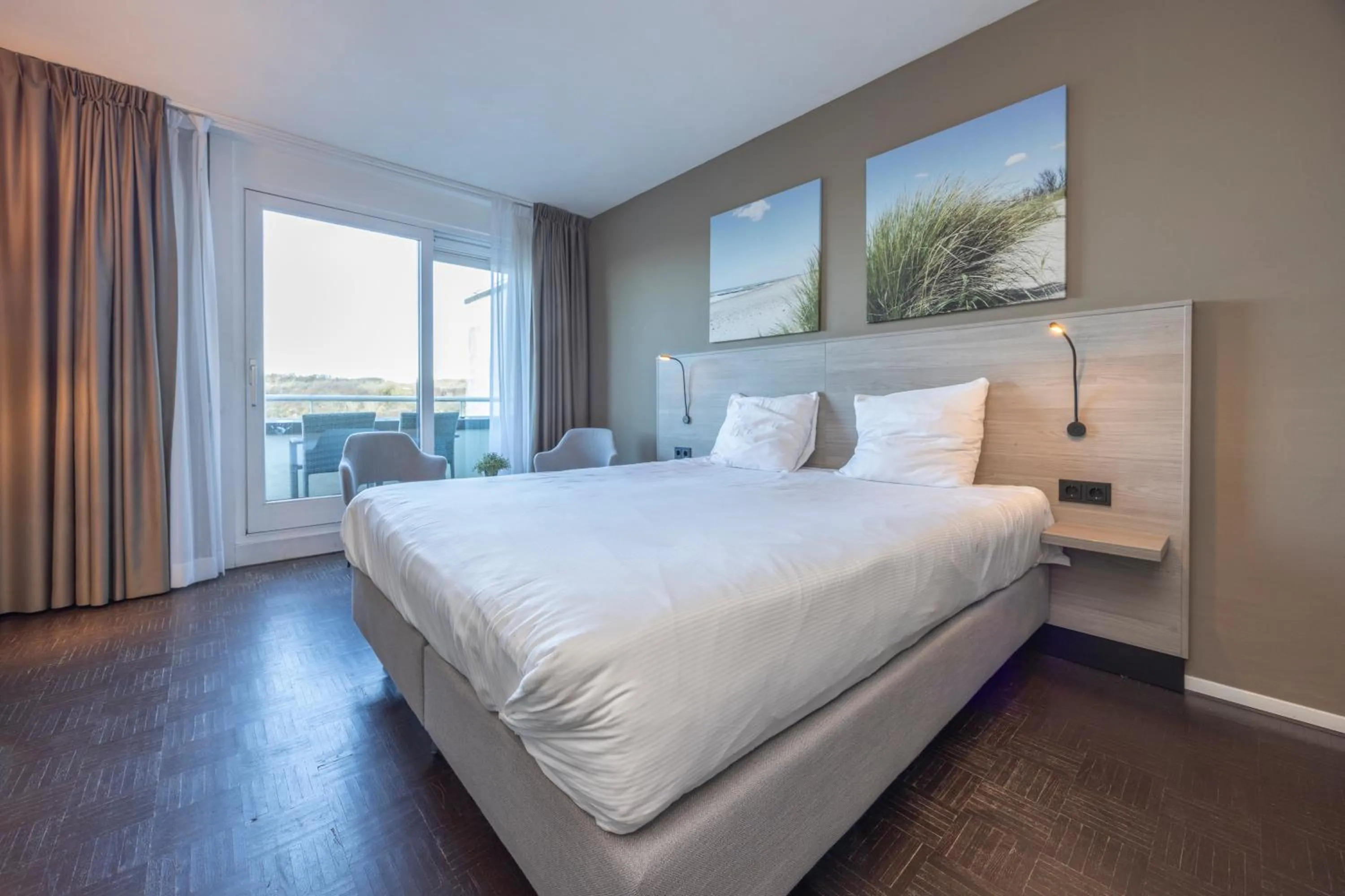 Photo of the whole room, Bed in Fletcher Hotel - Restaurant Elzenduin