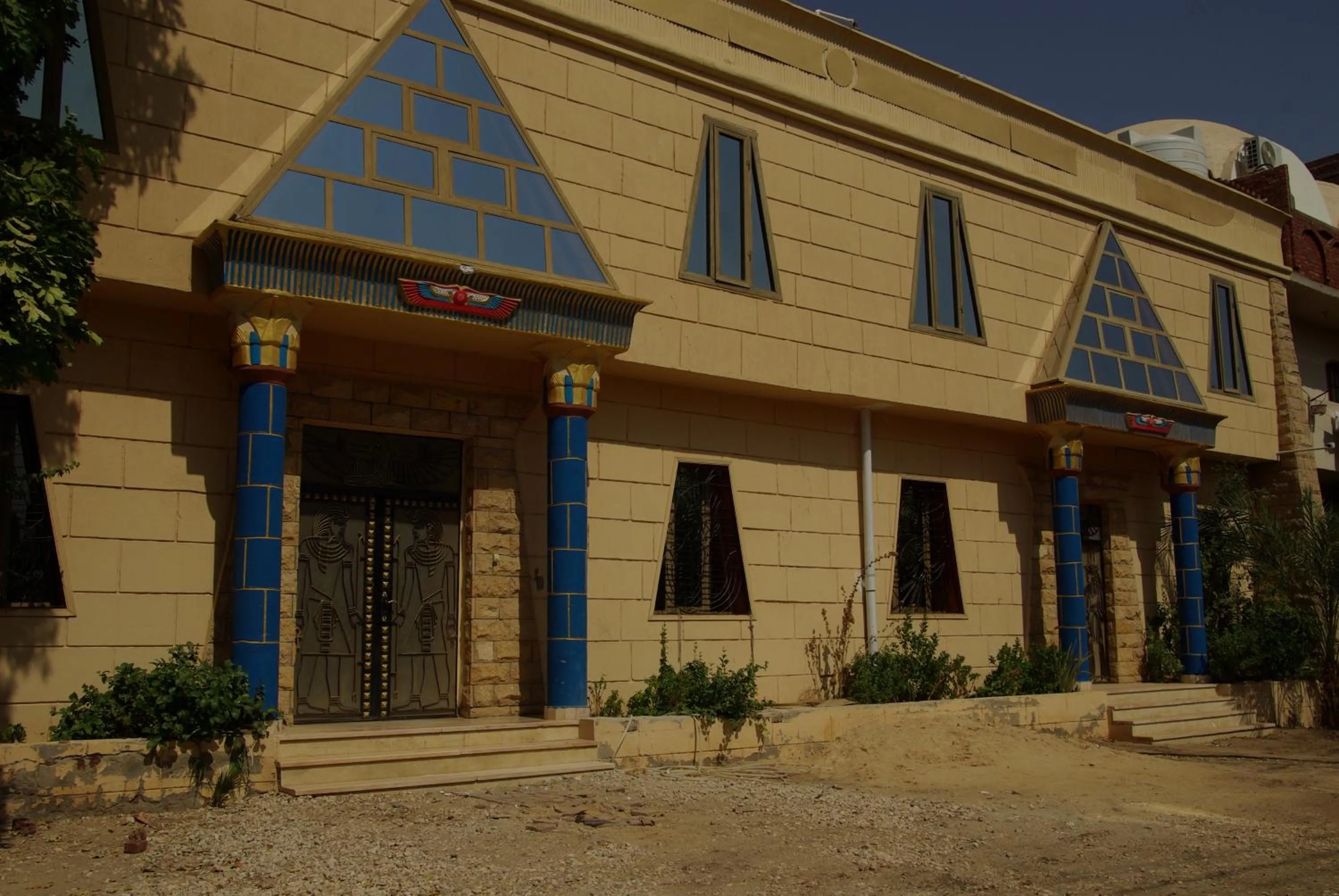 Pyramids Luxor Hotel & SPA
